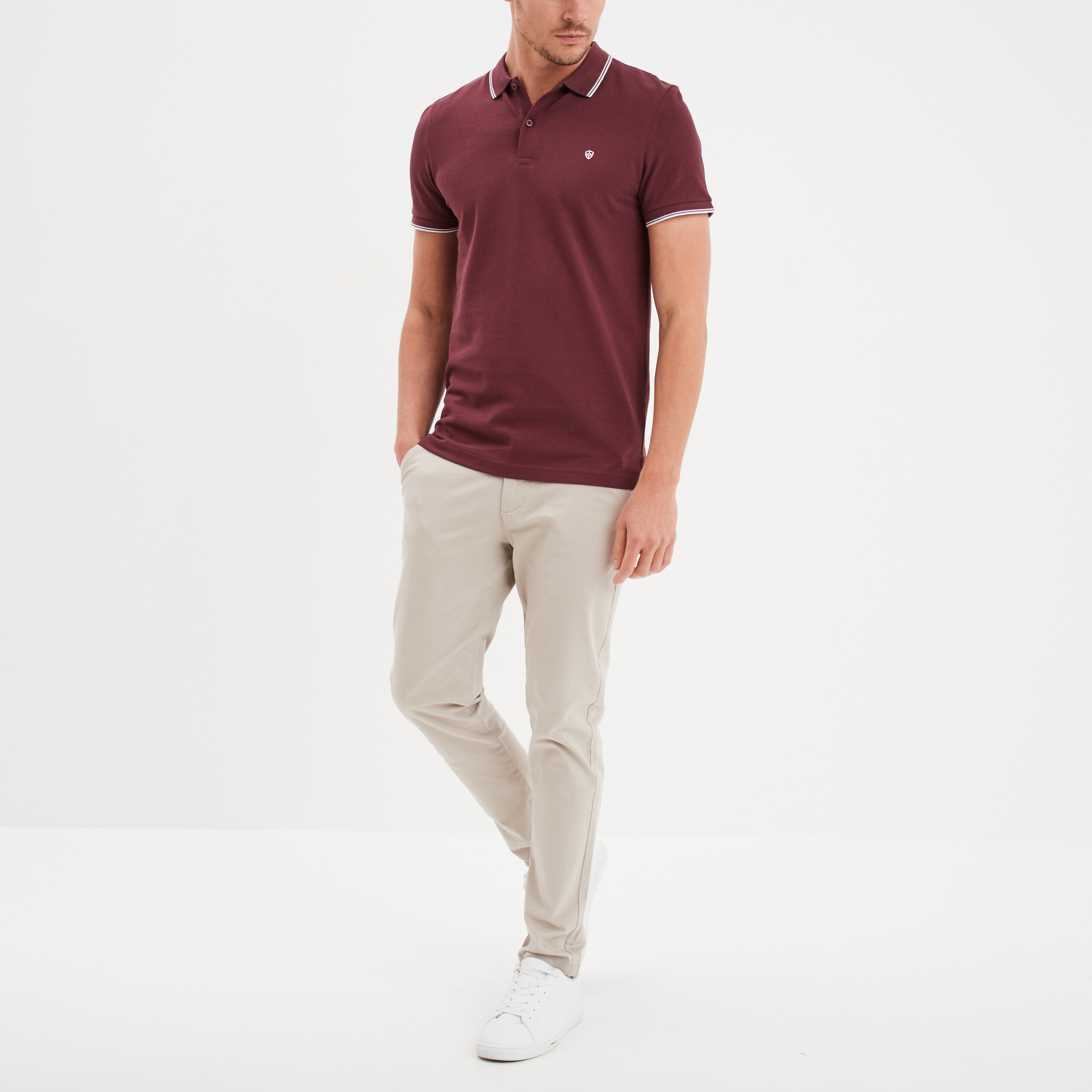 Polo manches courtes bords contrastés prune homme
