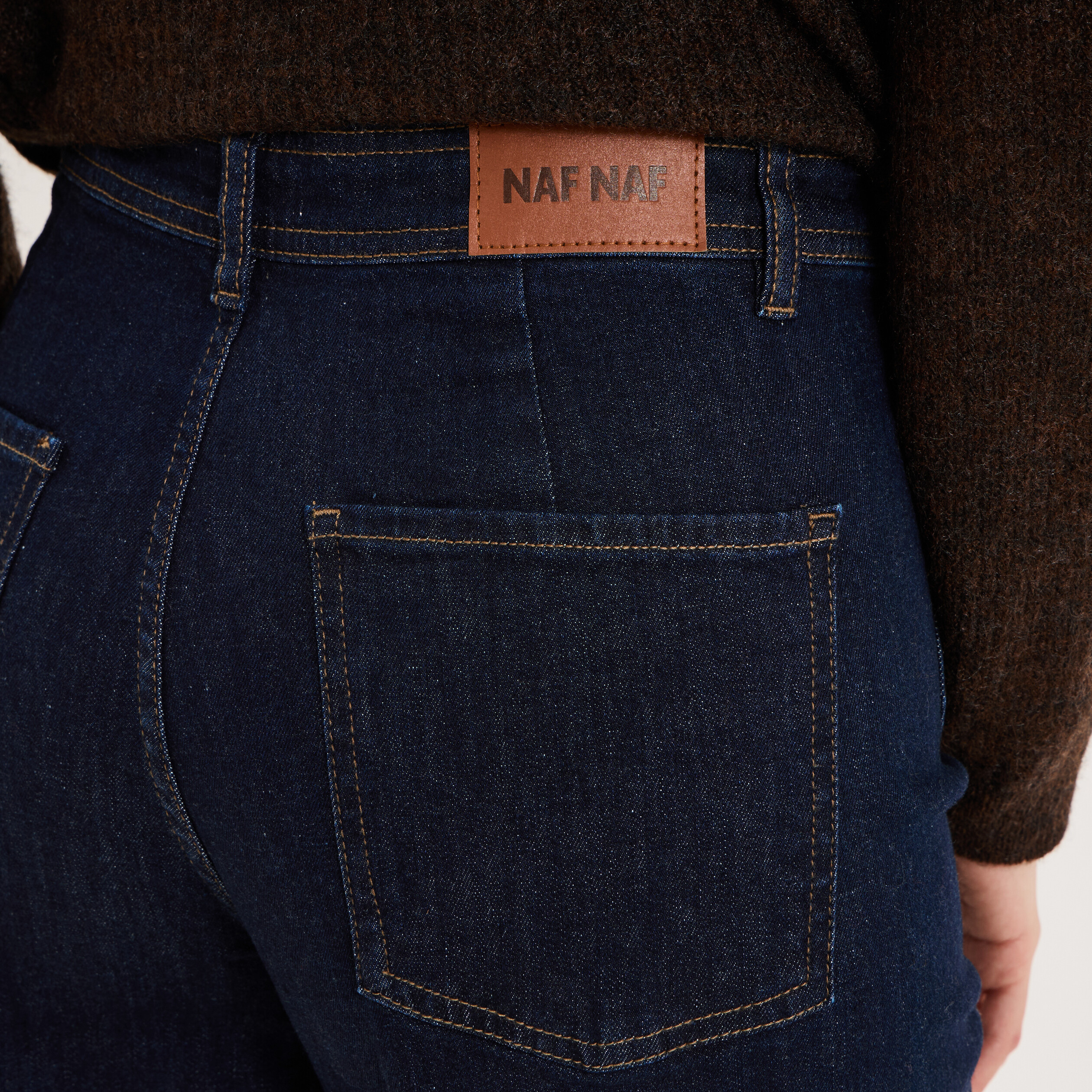 Jean large cropped poches plaqu&eacute;es denim brut femme