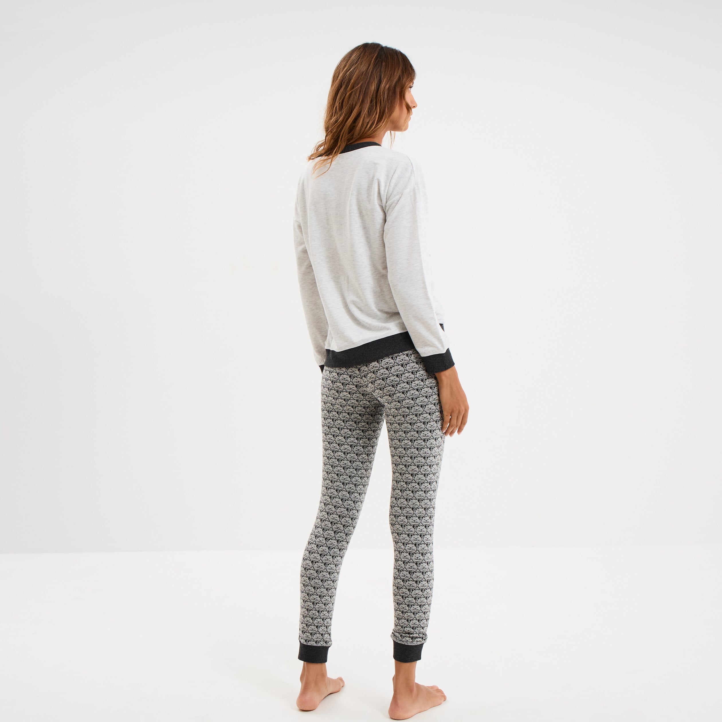 Ensemble pyjama 2 pi&egrave;ces gris clair femme