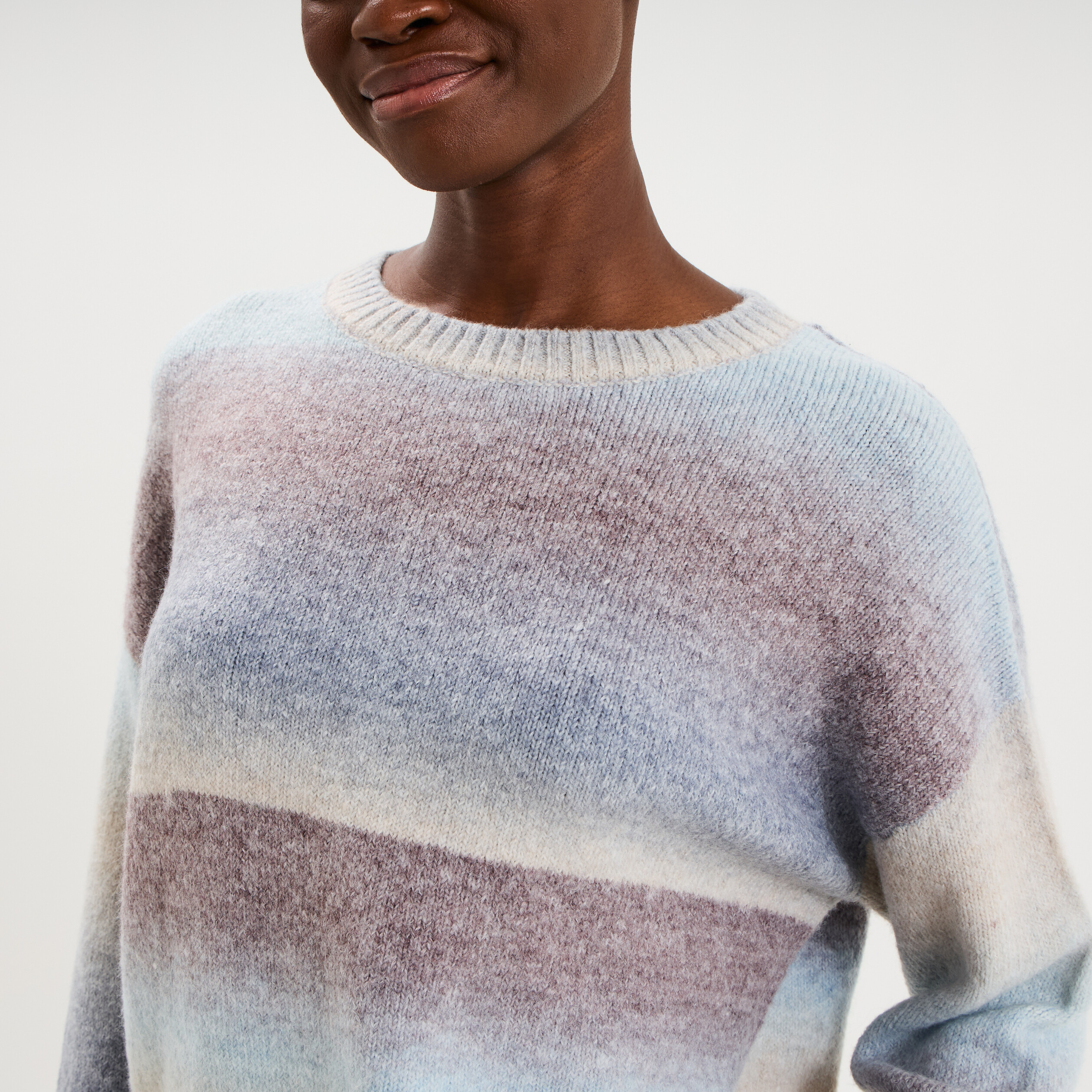Pull droit col rond manches longues bleu ciel femme