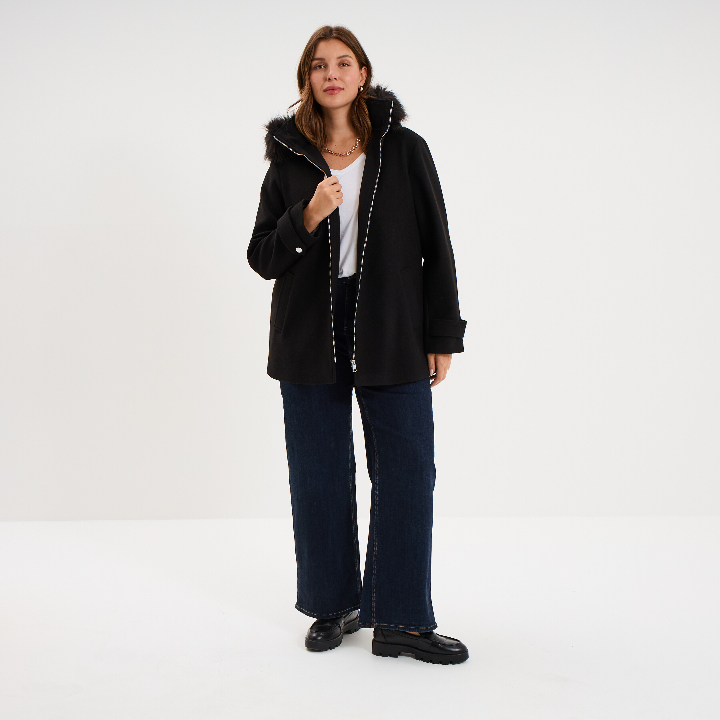 Manteau zipp&eacute; capuche fausse fourrure noir femme grande taille