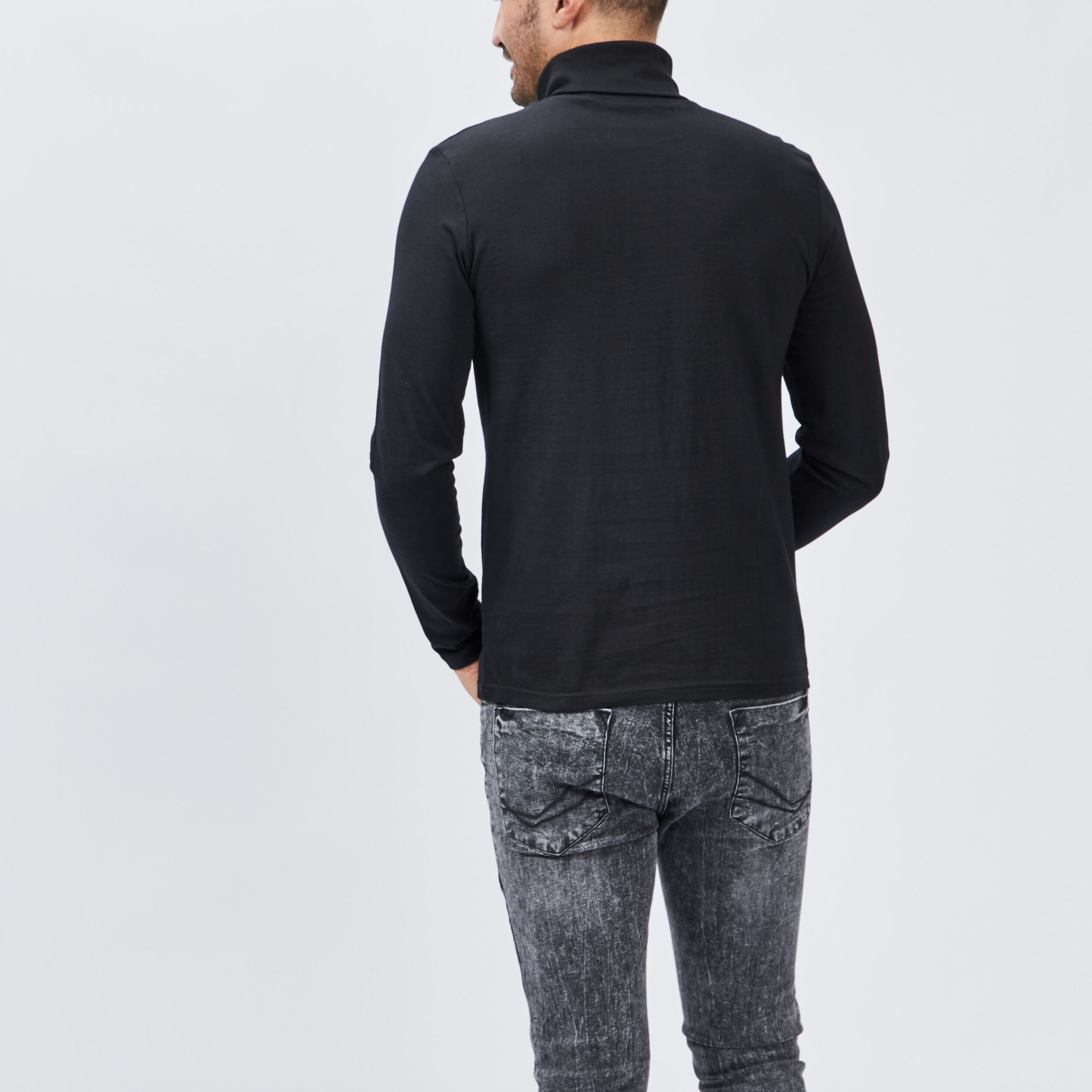 t shirt col roule manches longues noir homme T-shirt col roulé manches longues noir homme