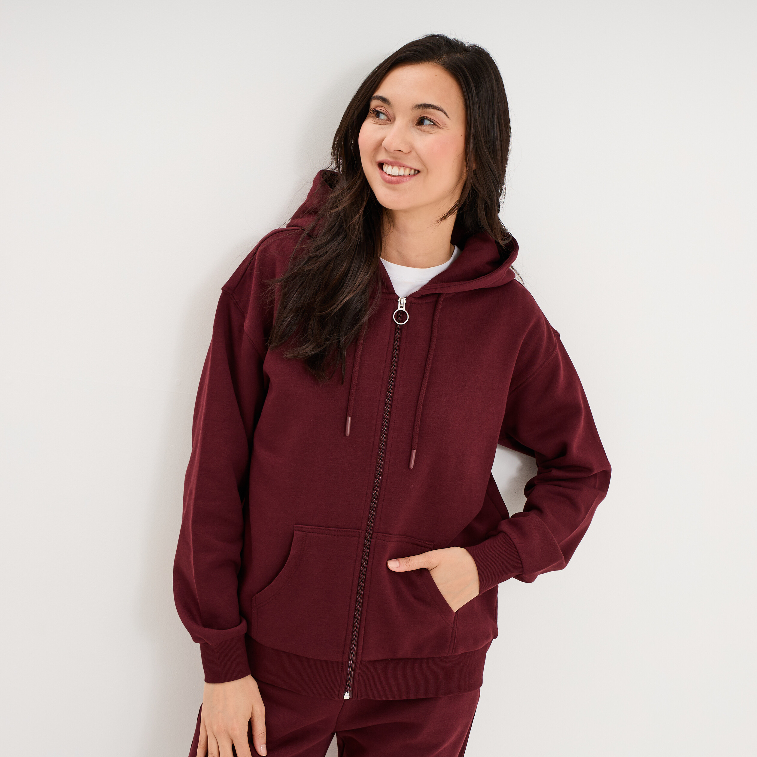 Sweat zipp&eacute; &agrave; capuche violet fonc&eacute; femme