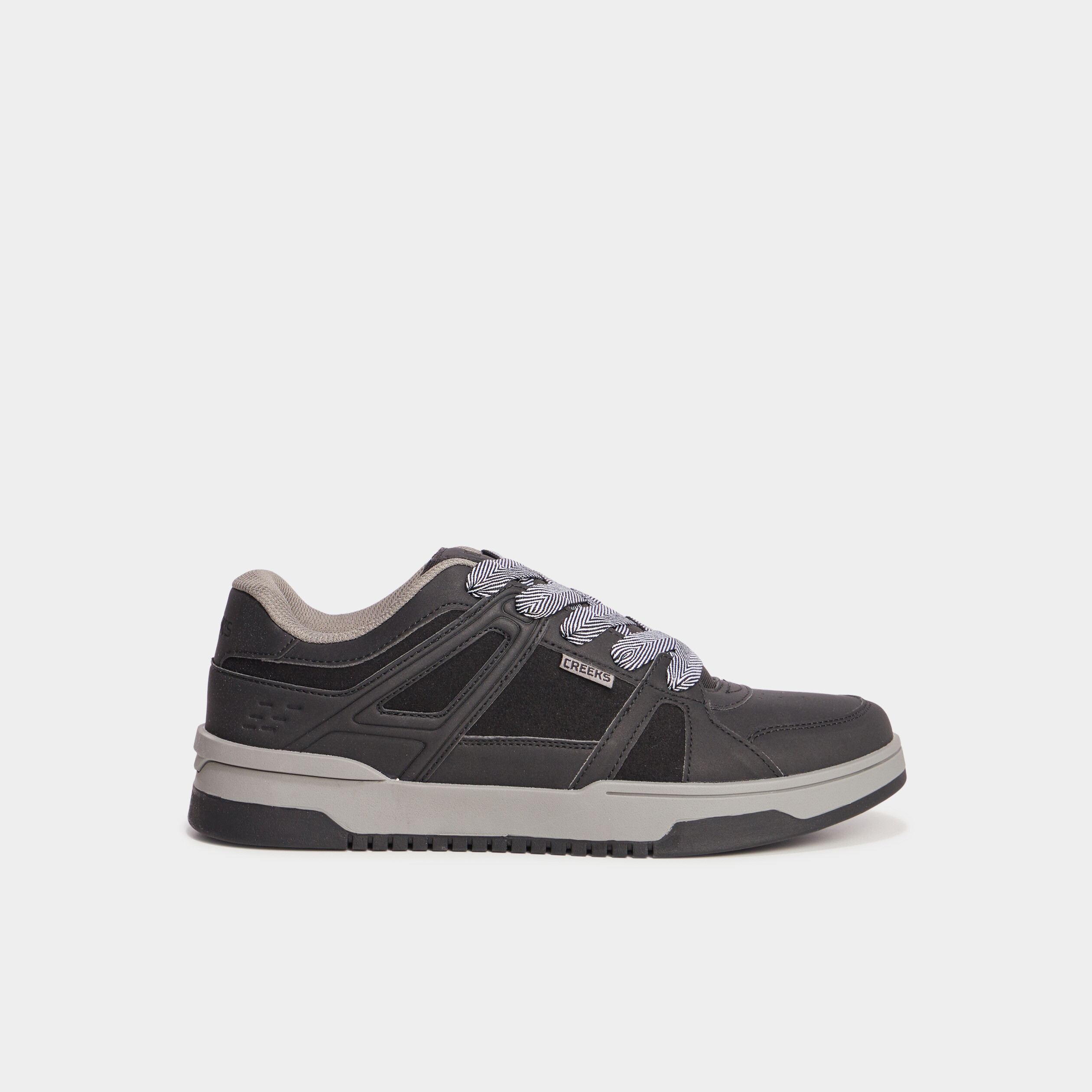 tennis basses a lacets noir homme Tennis basses à lacets noir homme