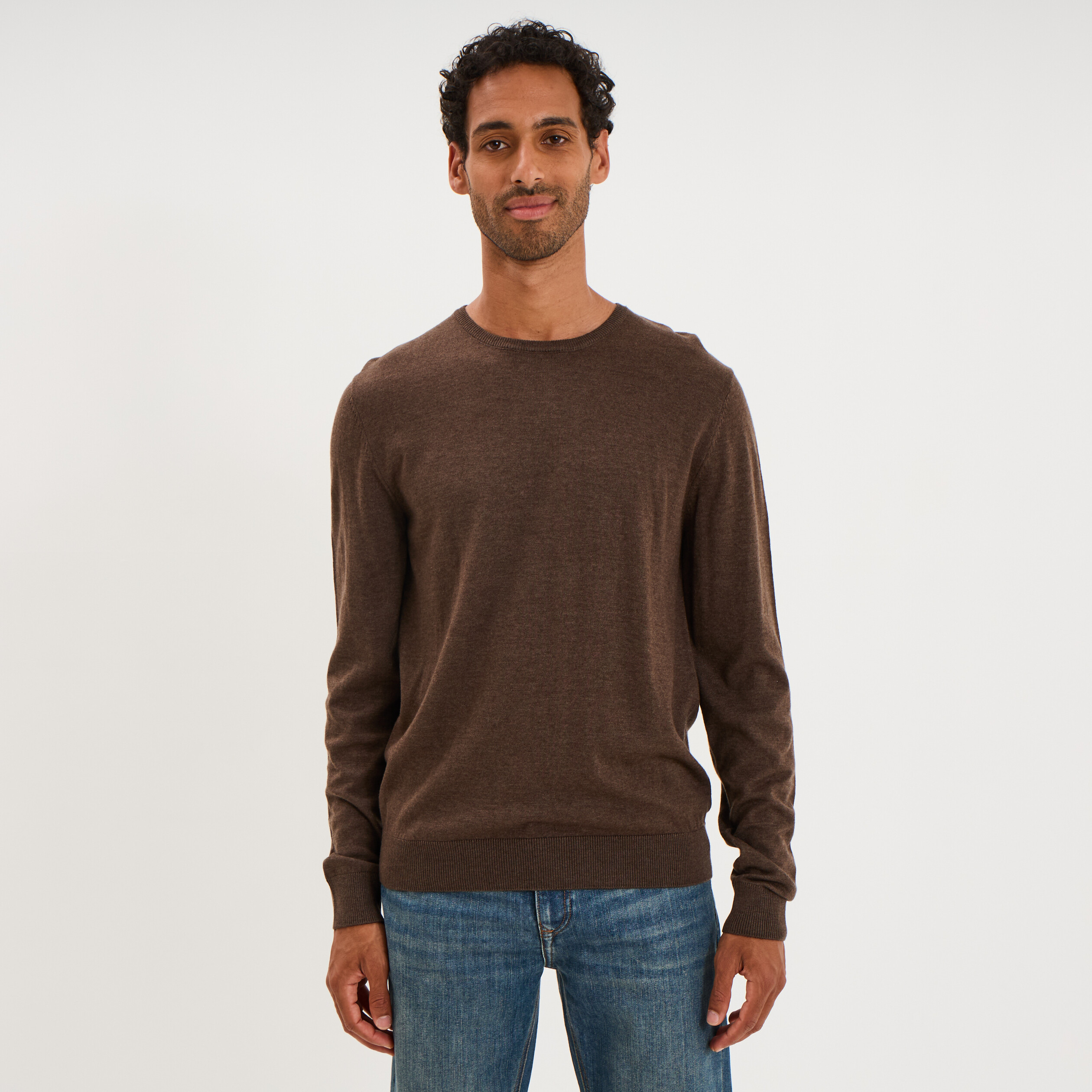 Pull droit col rond coton m&eacute;lang&eacute; marron chocolat homme