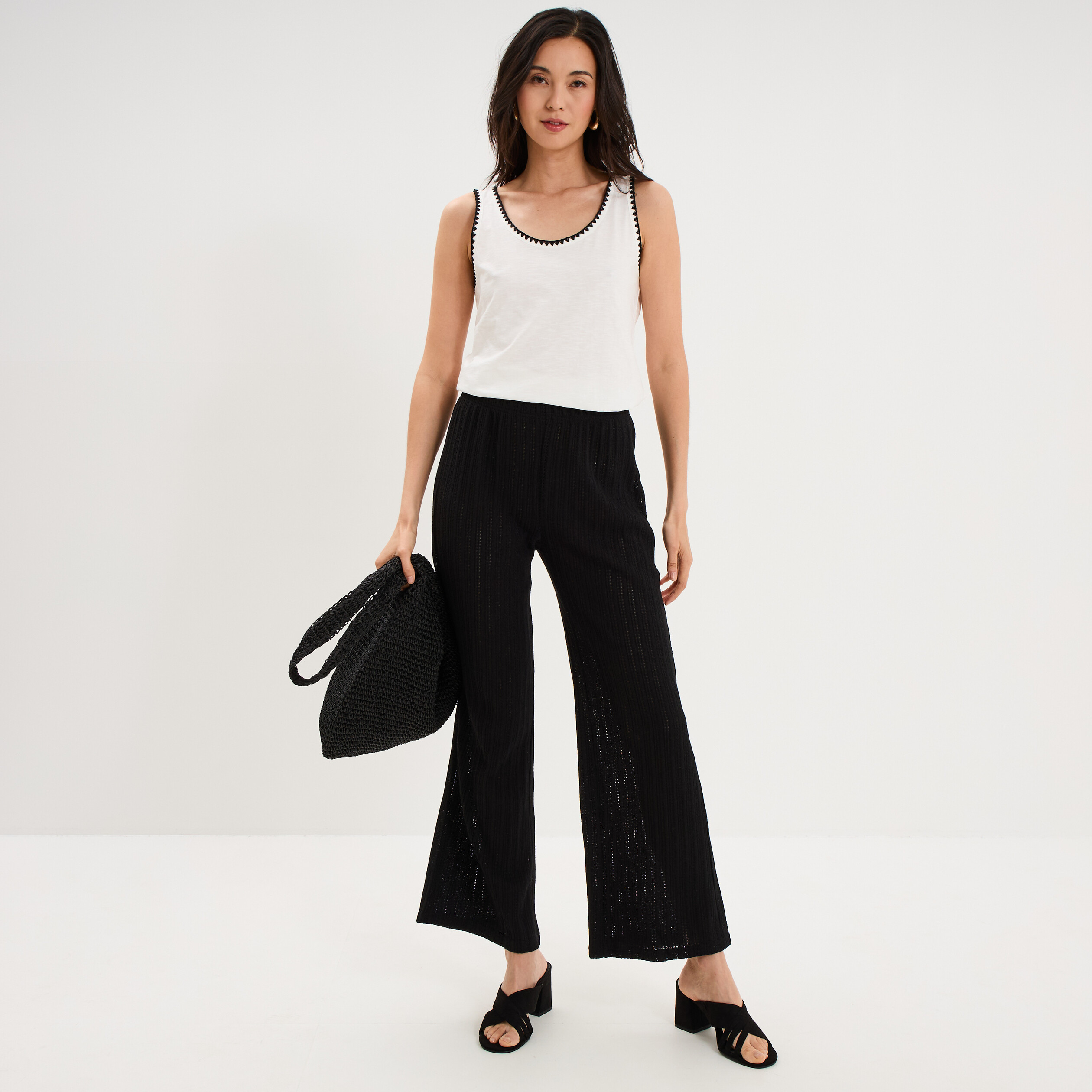 D&eacute;bardeur cintr&eacute; avec broderie coton blanc femme