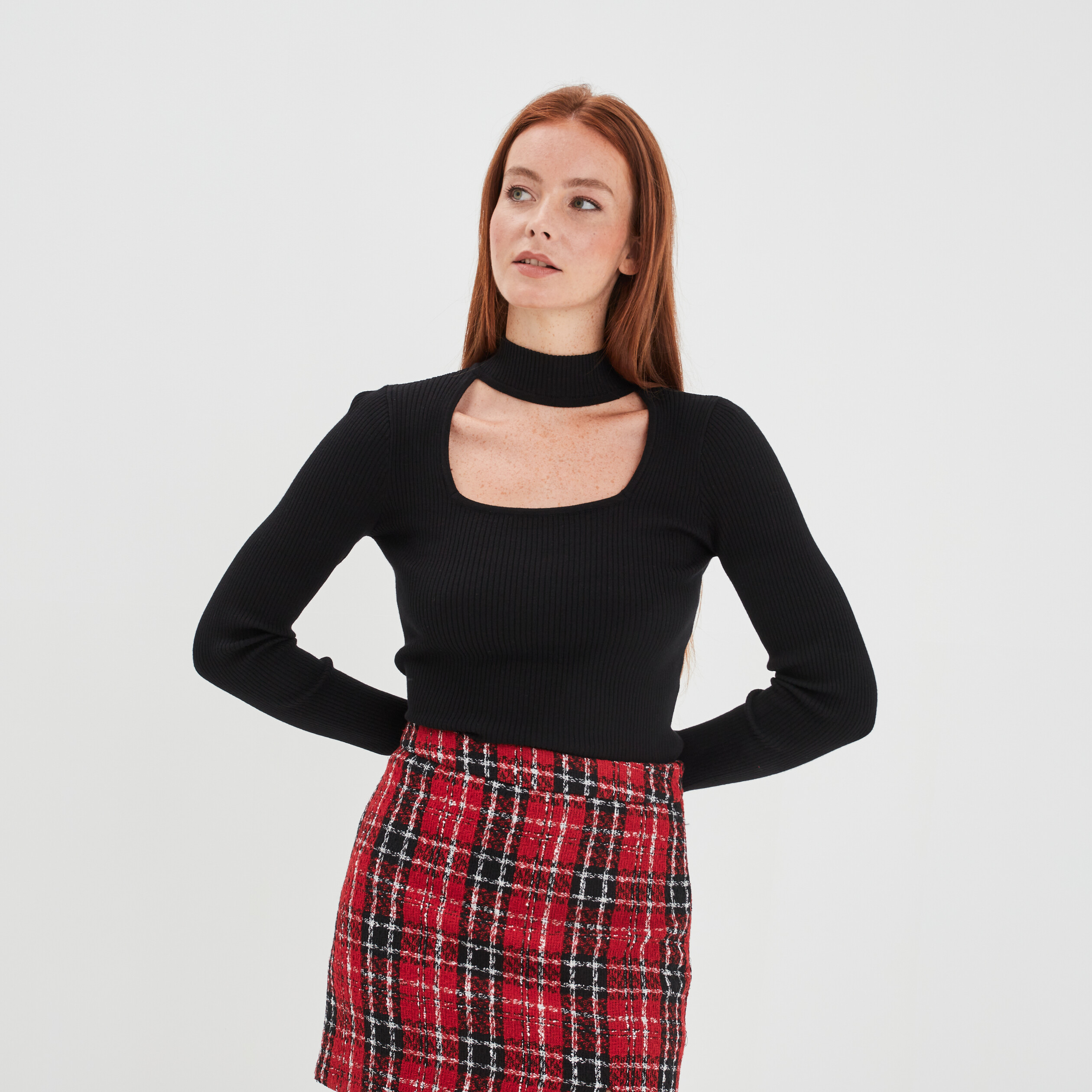 pull col montant a ouverture liberto noir femme Pull col montant à ouverture Liberto noir femme