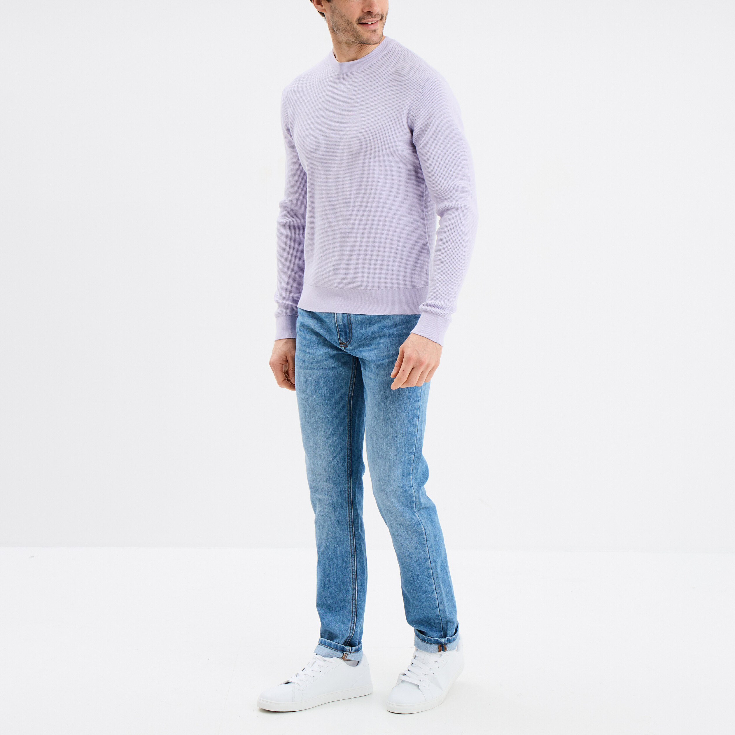 Pull en maille textur&eacute;e col rond parme homme