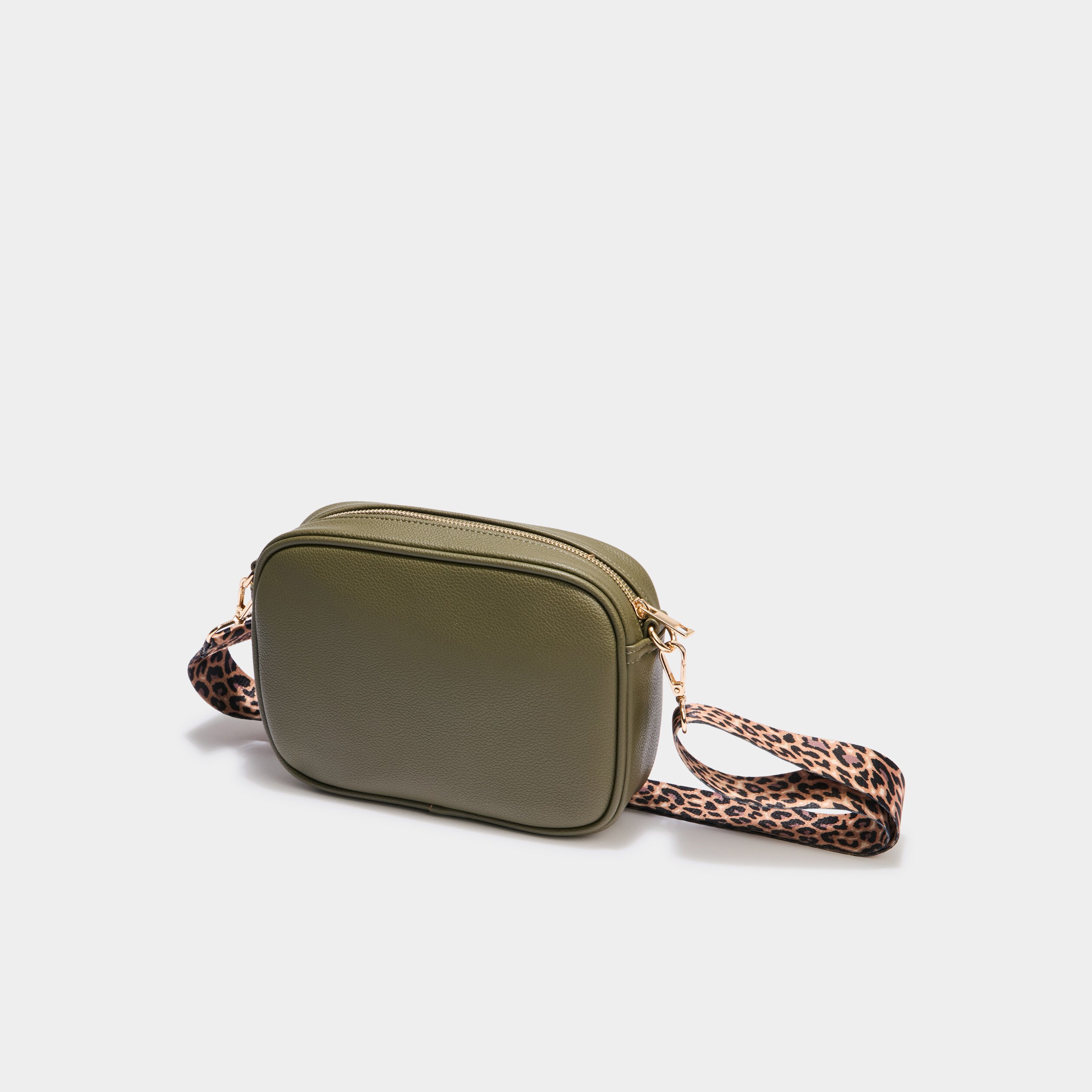 sac arrondi avec 2 bandoulieres vert kaki femme Sac arrondi avec 2 bandoulières vert kaki femme