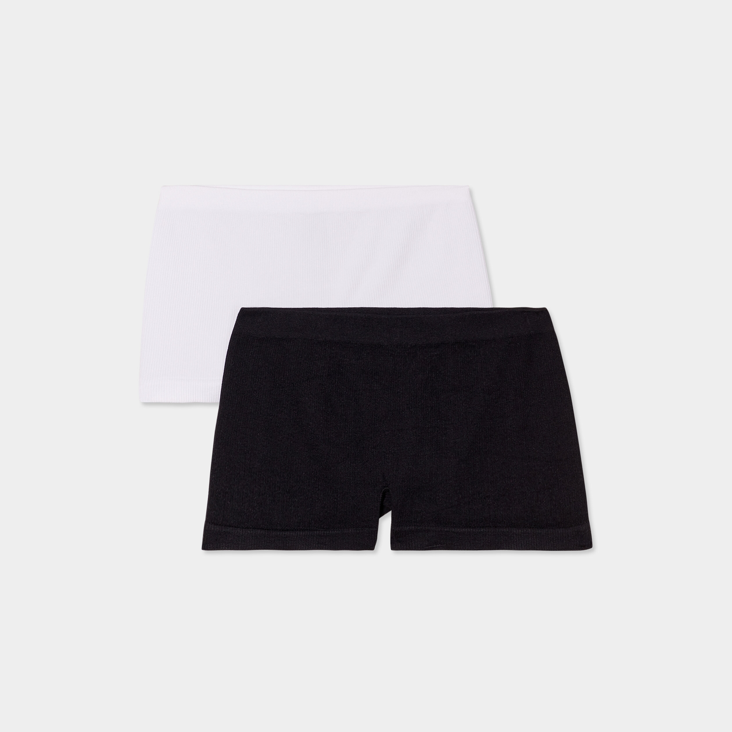 lot 2 shortys blanc fille Lot 2 shortys blanc fille