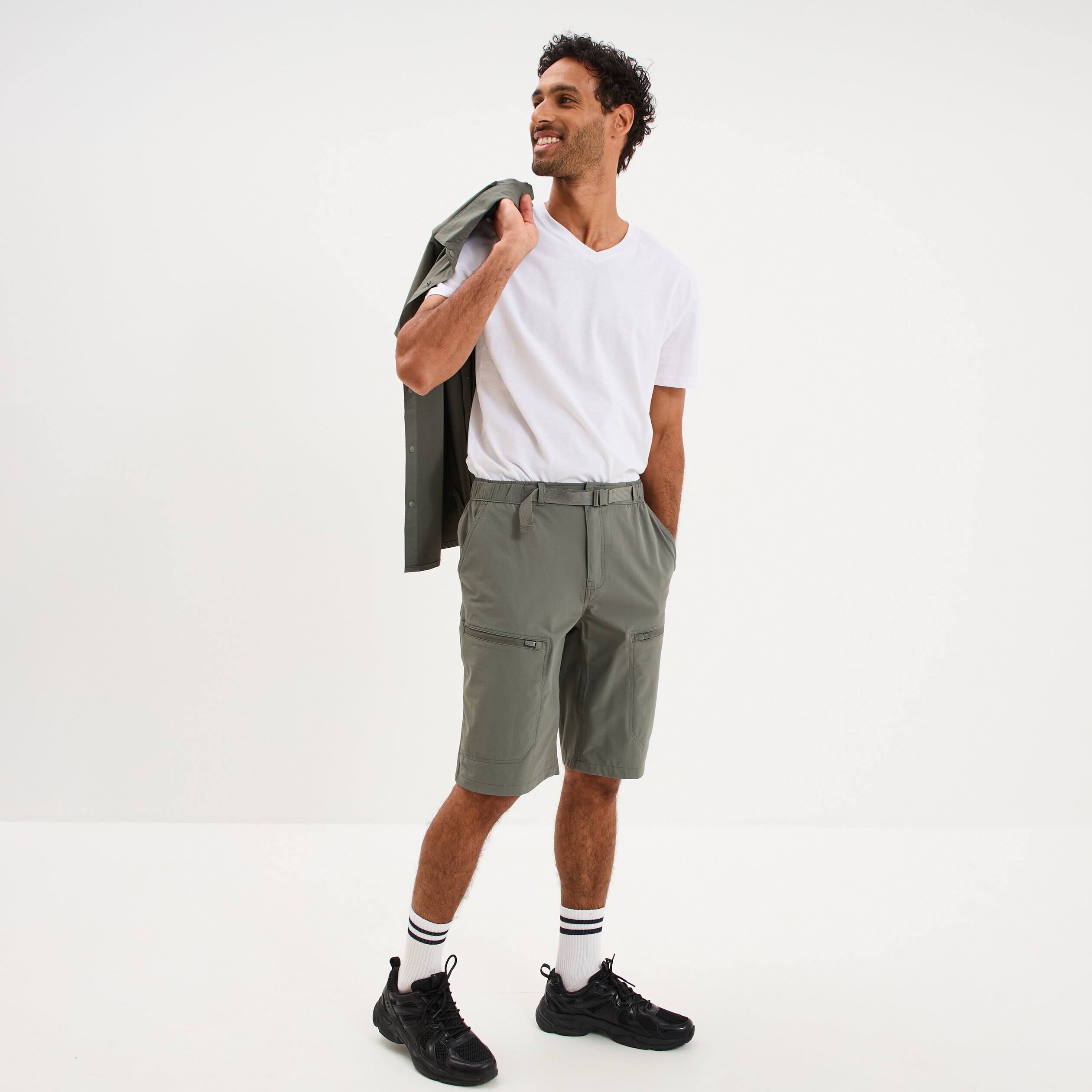 Short de randonn&eacute;e respirant gris homme