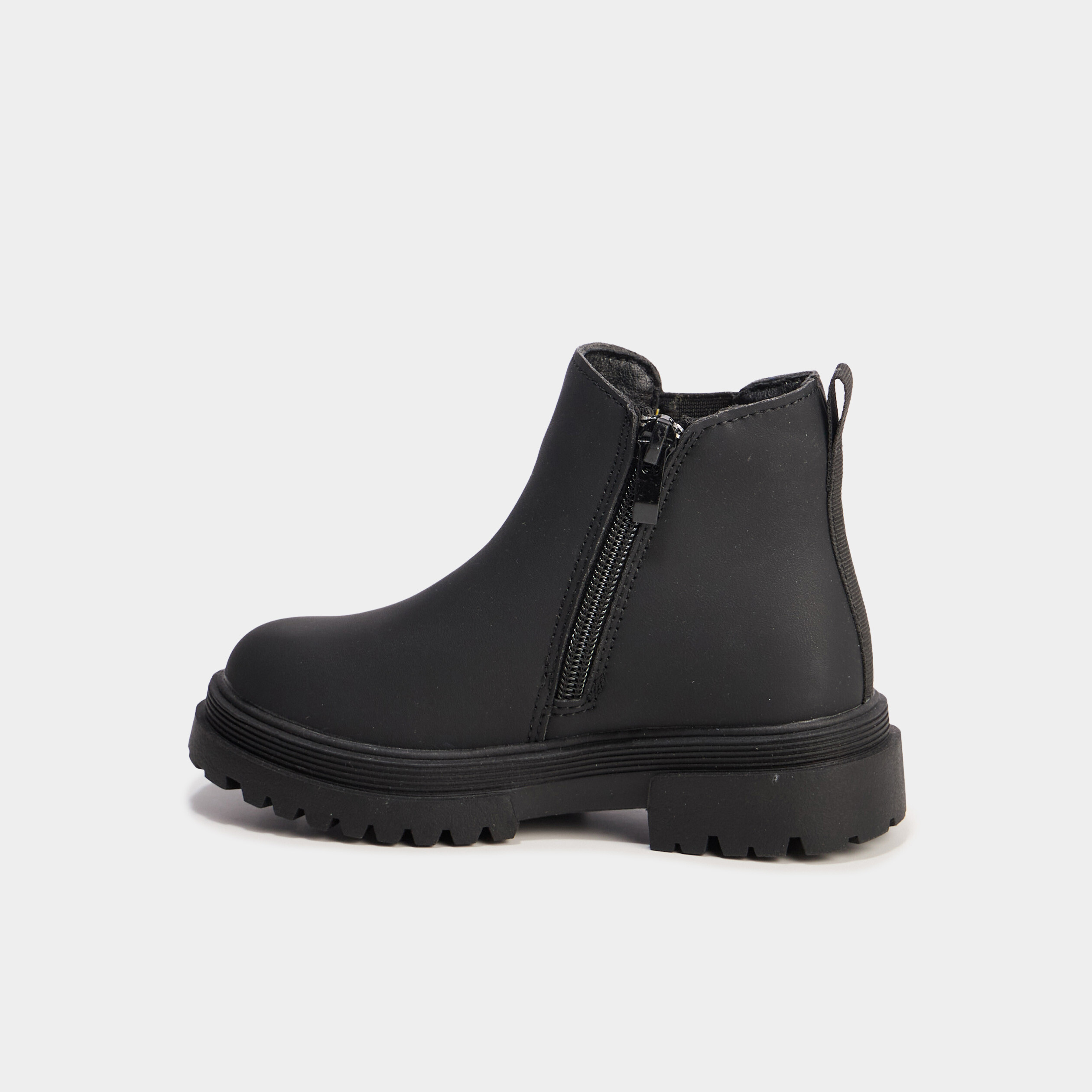 boots crantees batman noir garcon Boots crantées Batman noir garçon