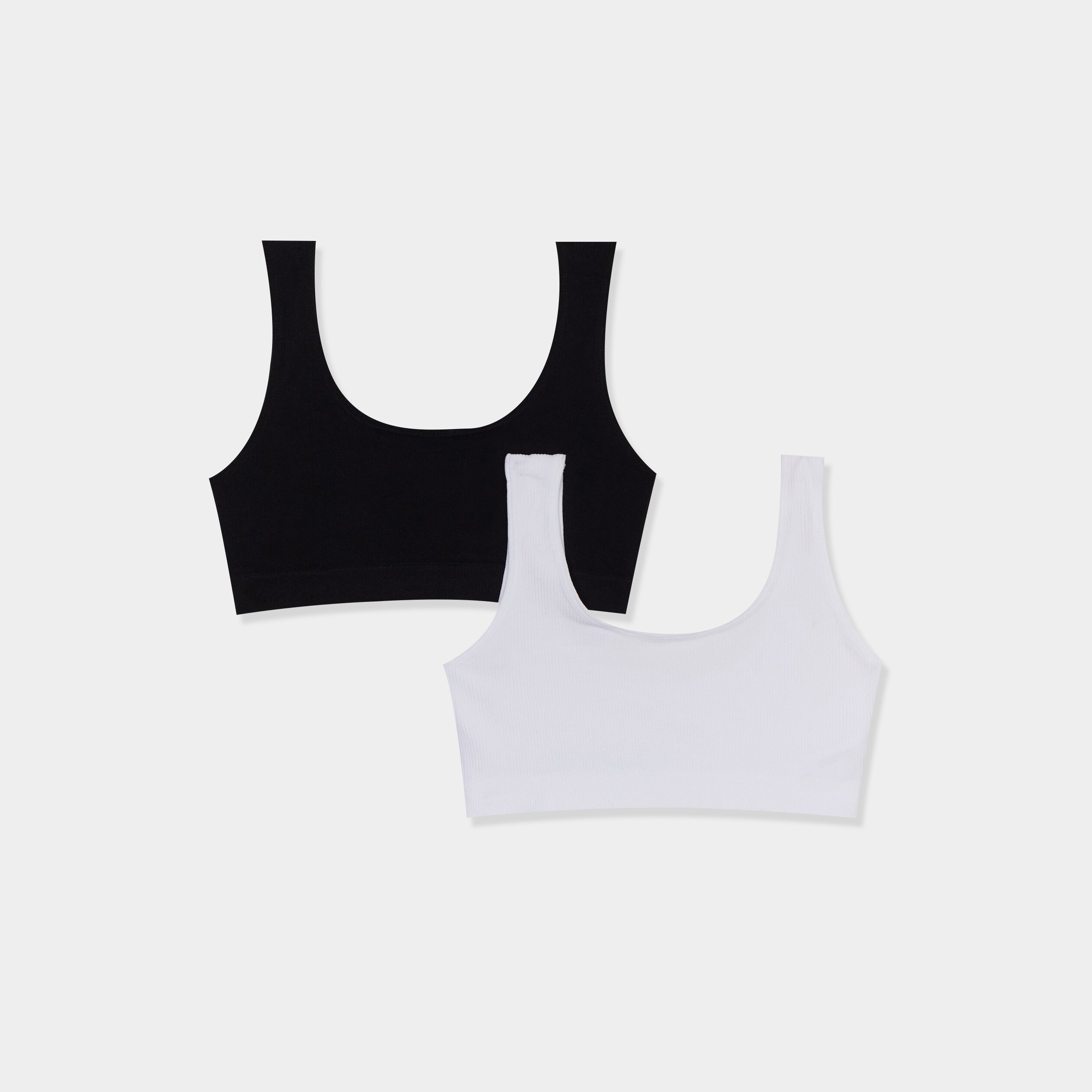 lot 2 brassieres bretelles larges noir fille Lot 2 brassières bretelles larges noir fille