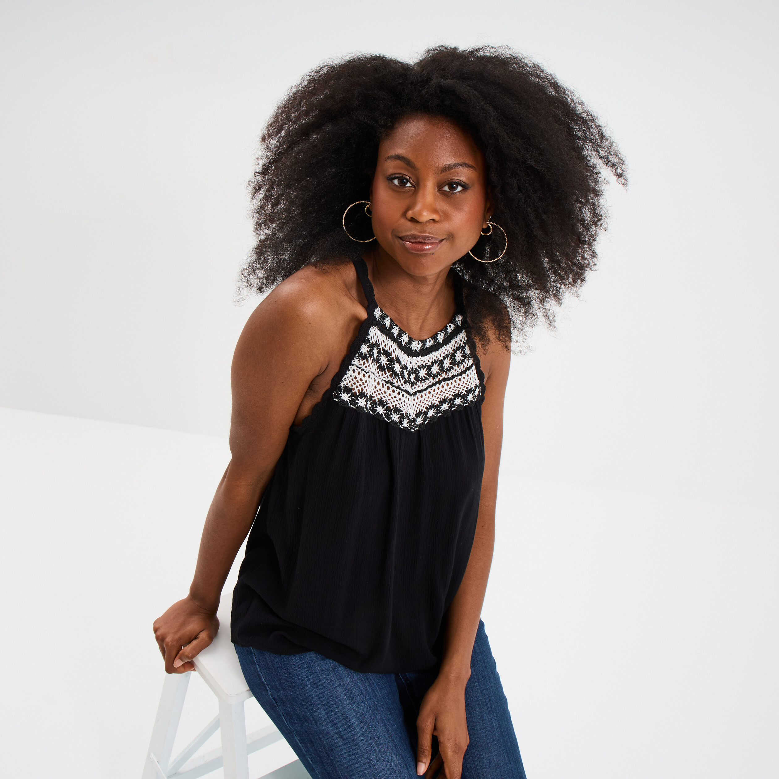 blouse col effet macrame noir femme Blouse col effet macramé noir femme