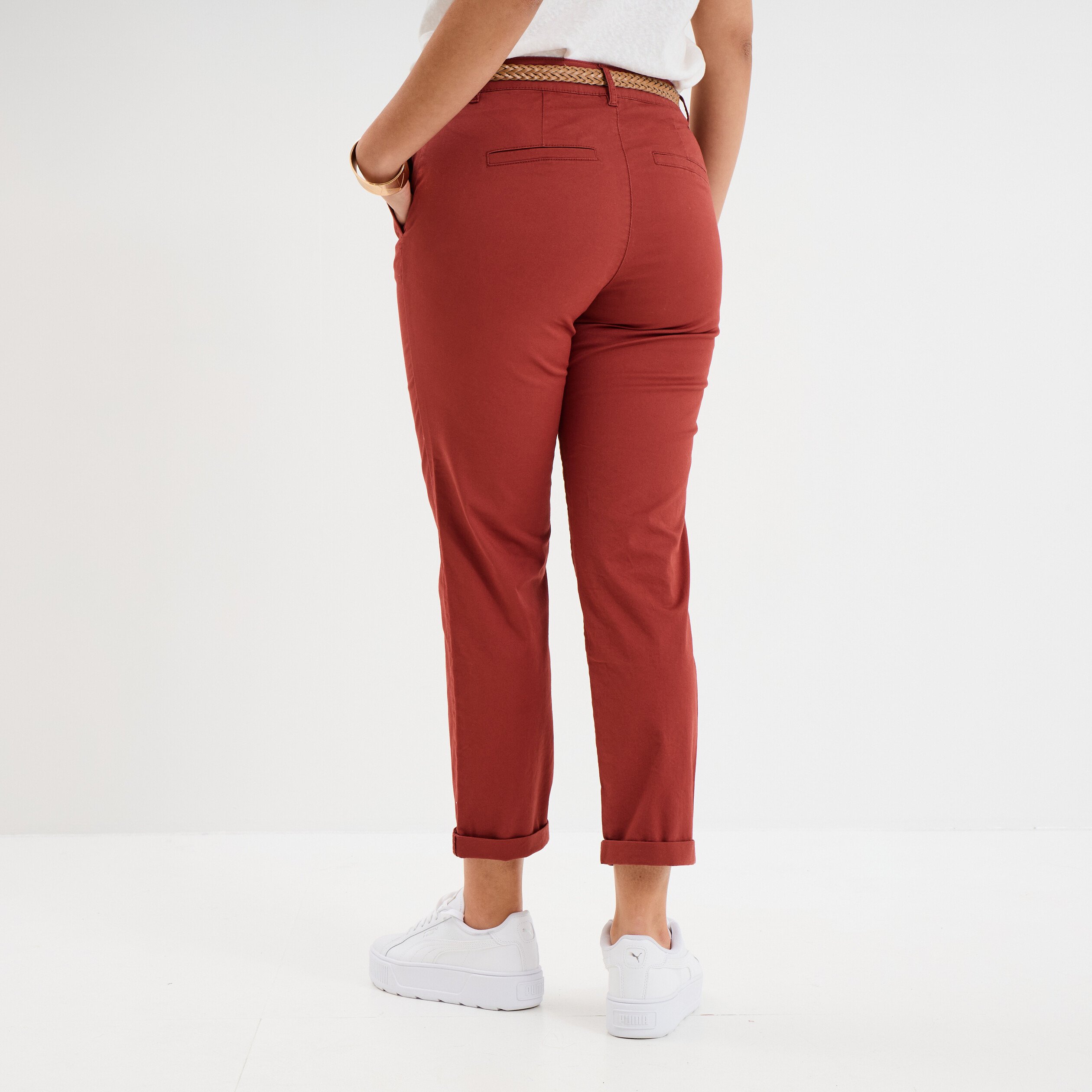 pantalon chino 78eme ceinture tressee rouge fonce femme Pantalon chino 7/8ème ceinture tressée rouge foncé femme