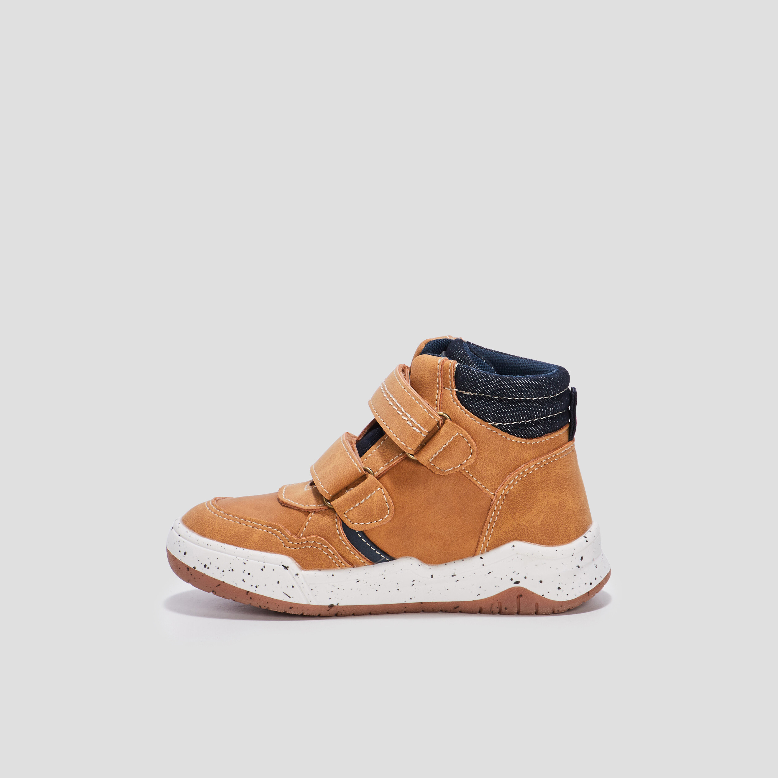baskets montantes a scratchs creeks camel garcon Baskets montantes à scratchs Creeks camel garçon