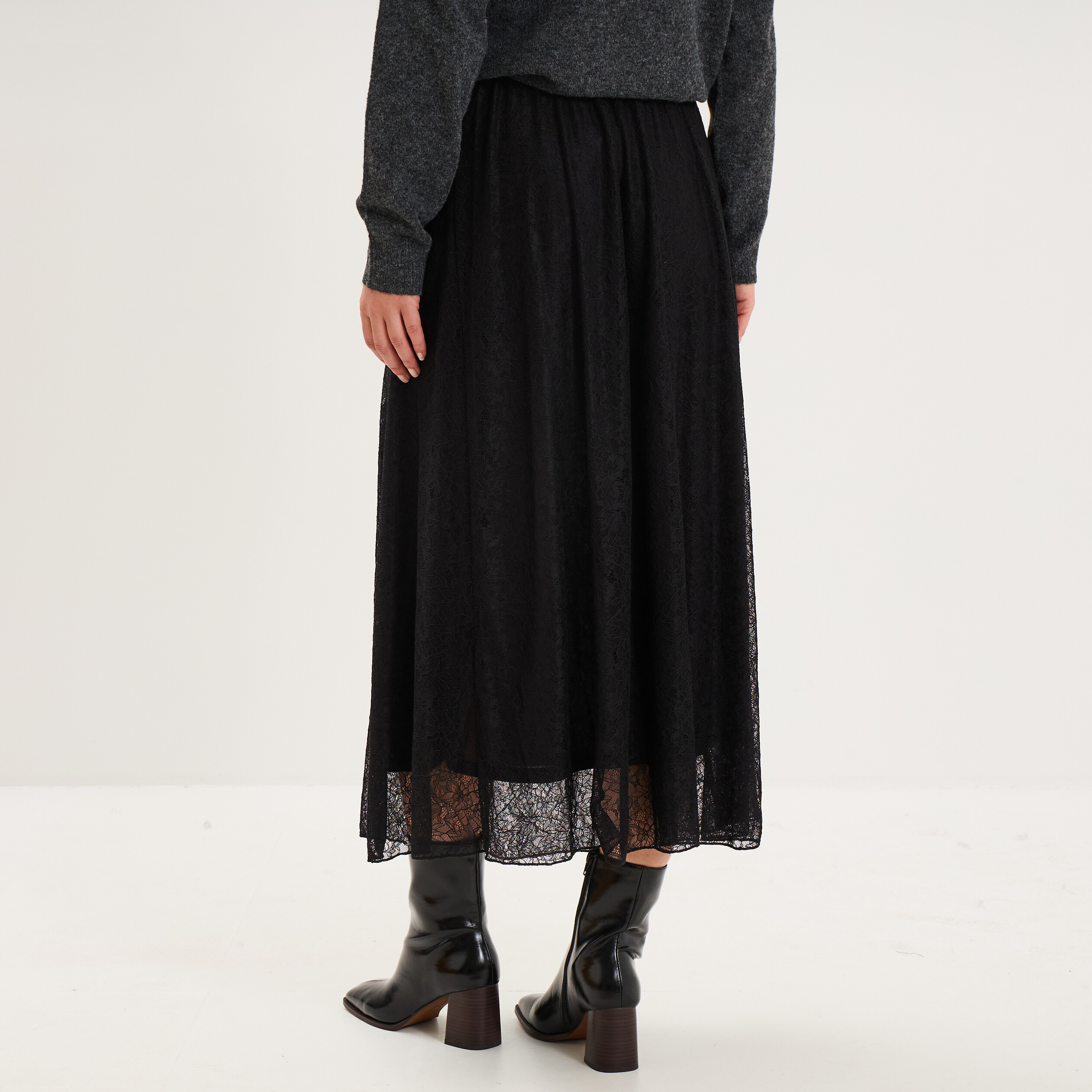 Jupe longue dentelle &eacute;vas&eacute;e noir femme