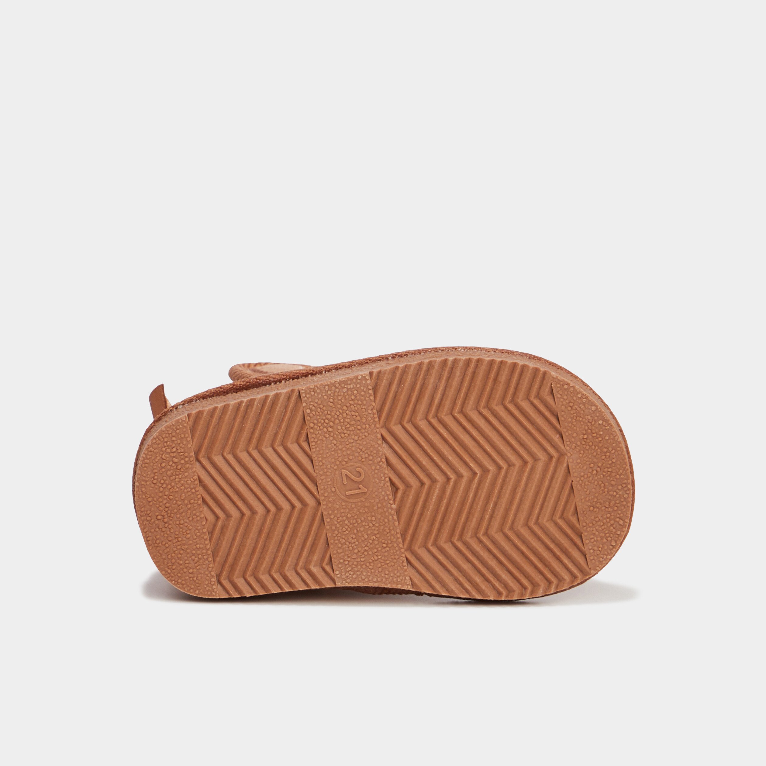 bottines avec noeuds creeks camel bebef Bottines avec noeuds Creeks camel bébé fille