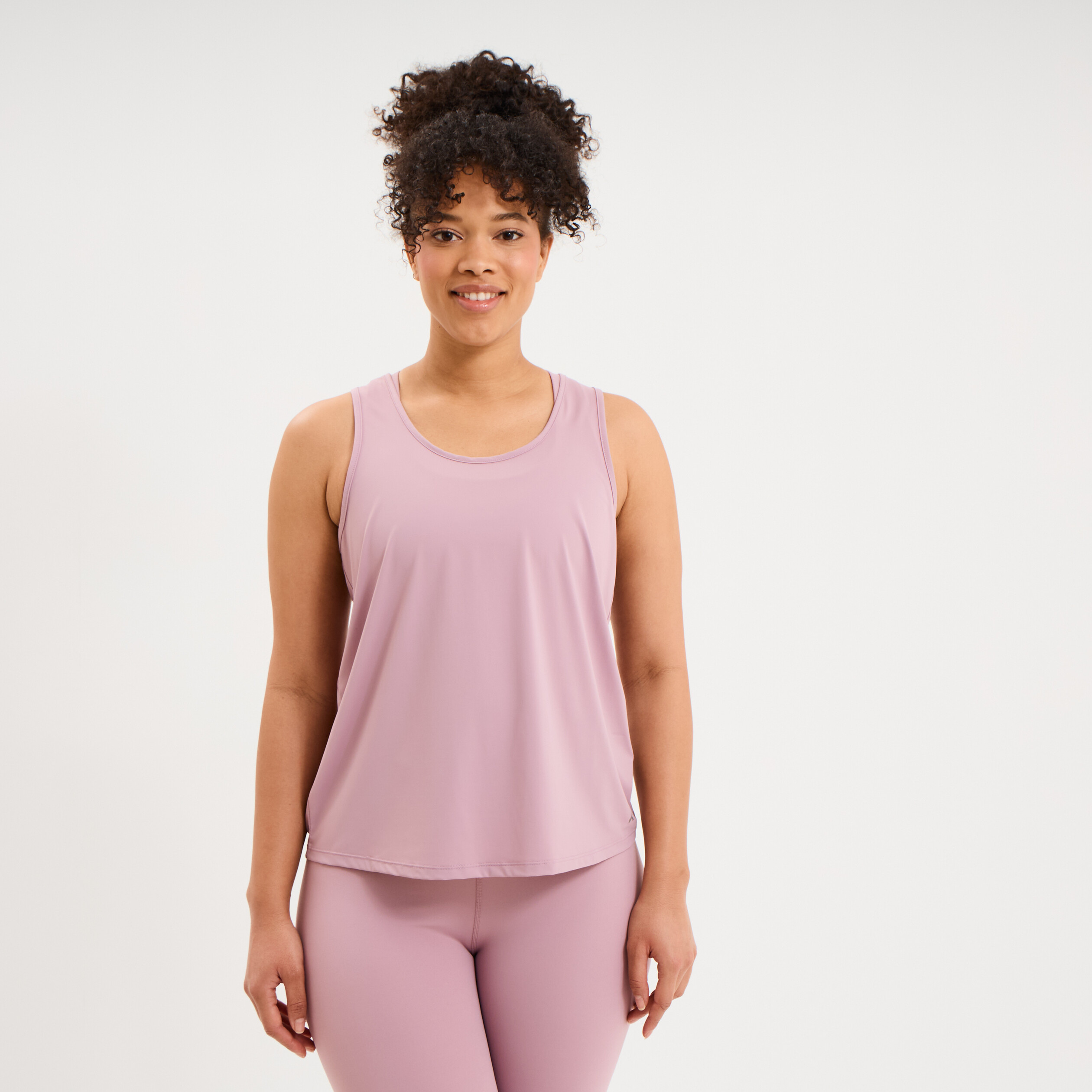 D&eacute;bardeur de sport fluide dos nageur mauve femme