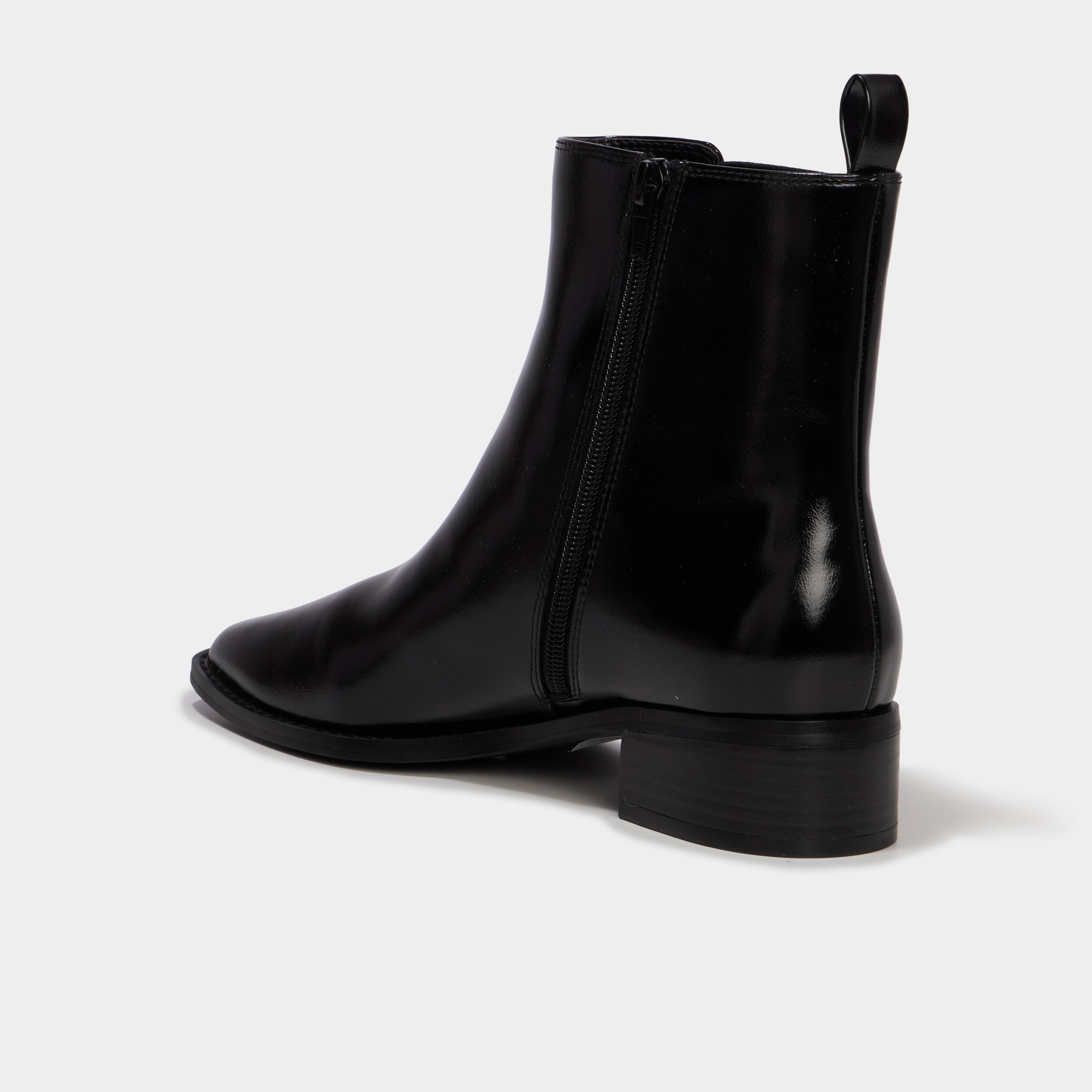 Bottines chelsea bout carr&eacute; talon bloc noir femme