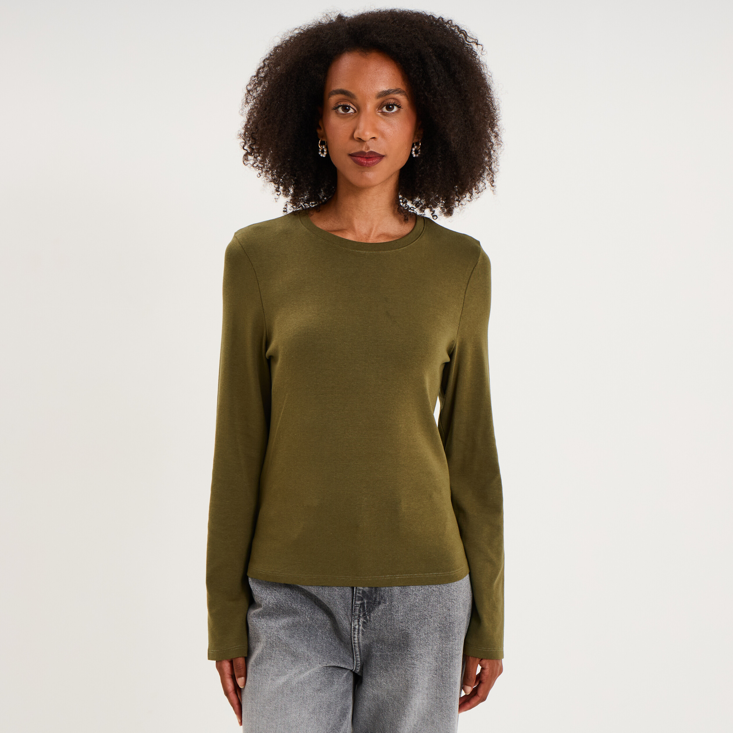 T-shirt manches longues col rond ajust&eacute; vert kaki femme