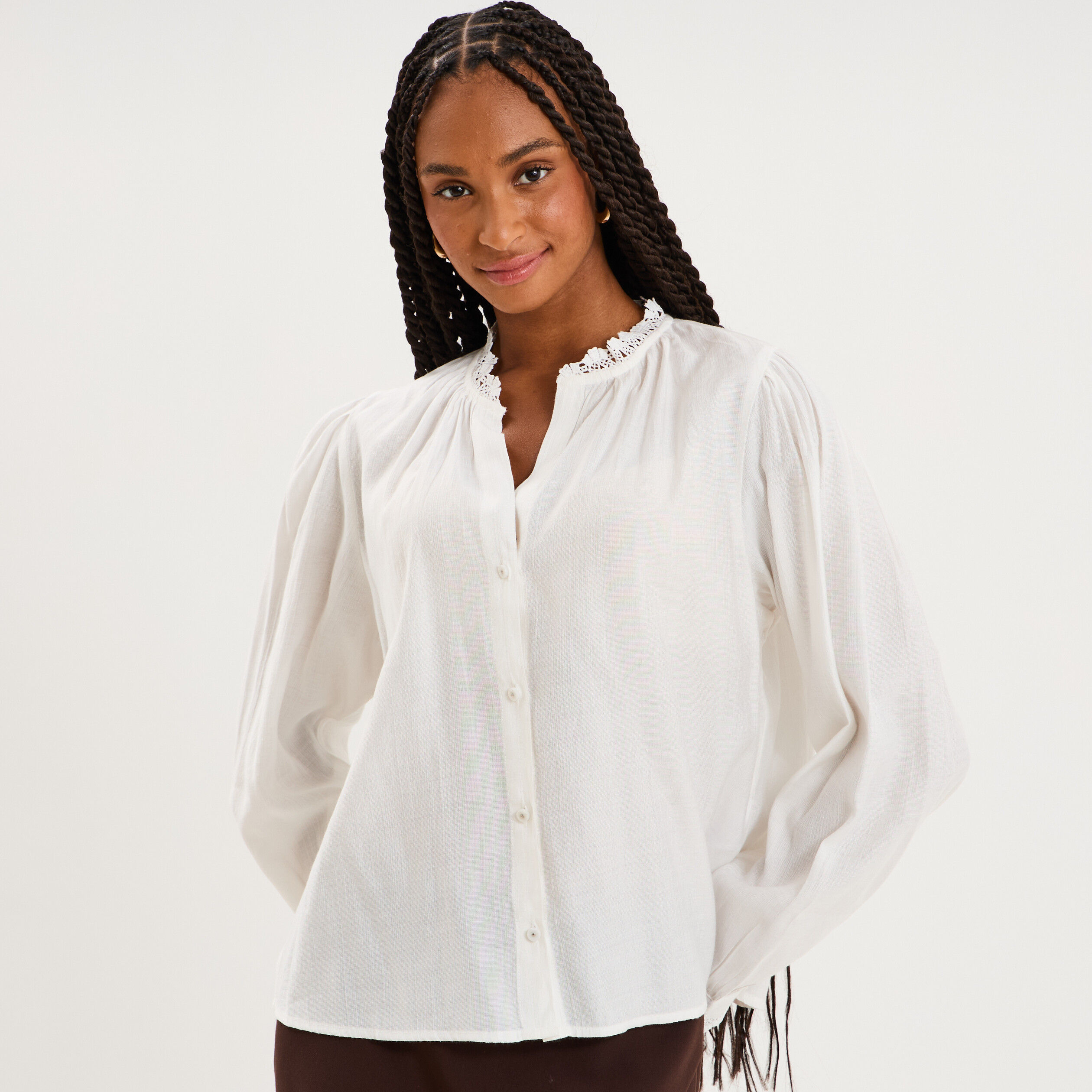 Blouse manches longues col dentelle blanc femme