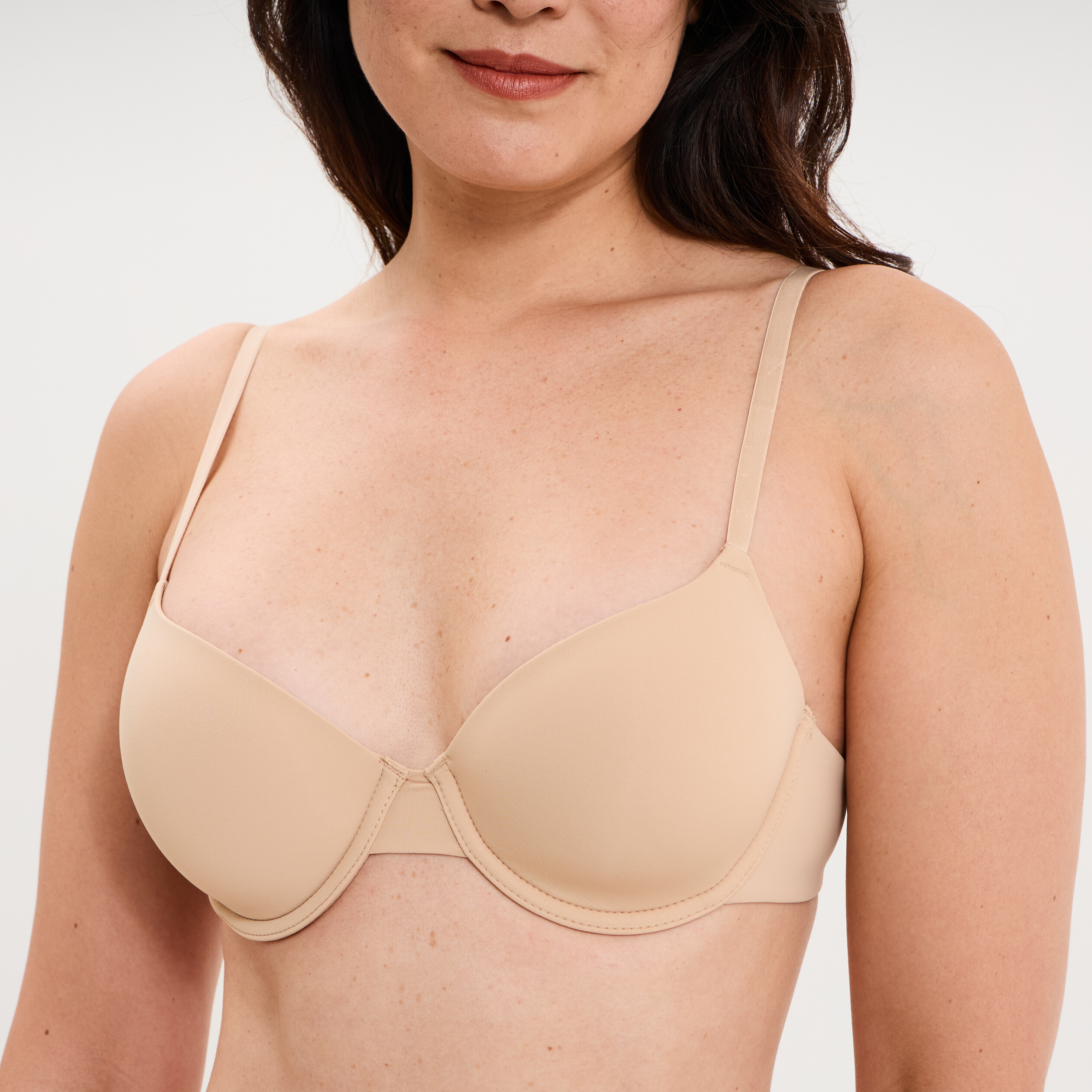 Soutien-gorge corbeille padd&eacute; microfibre beige femme