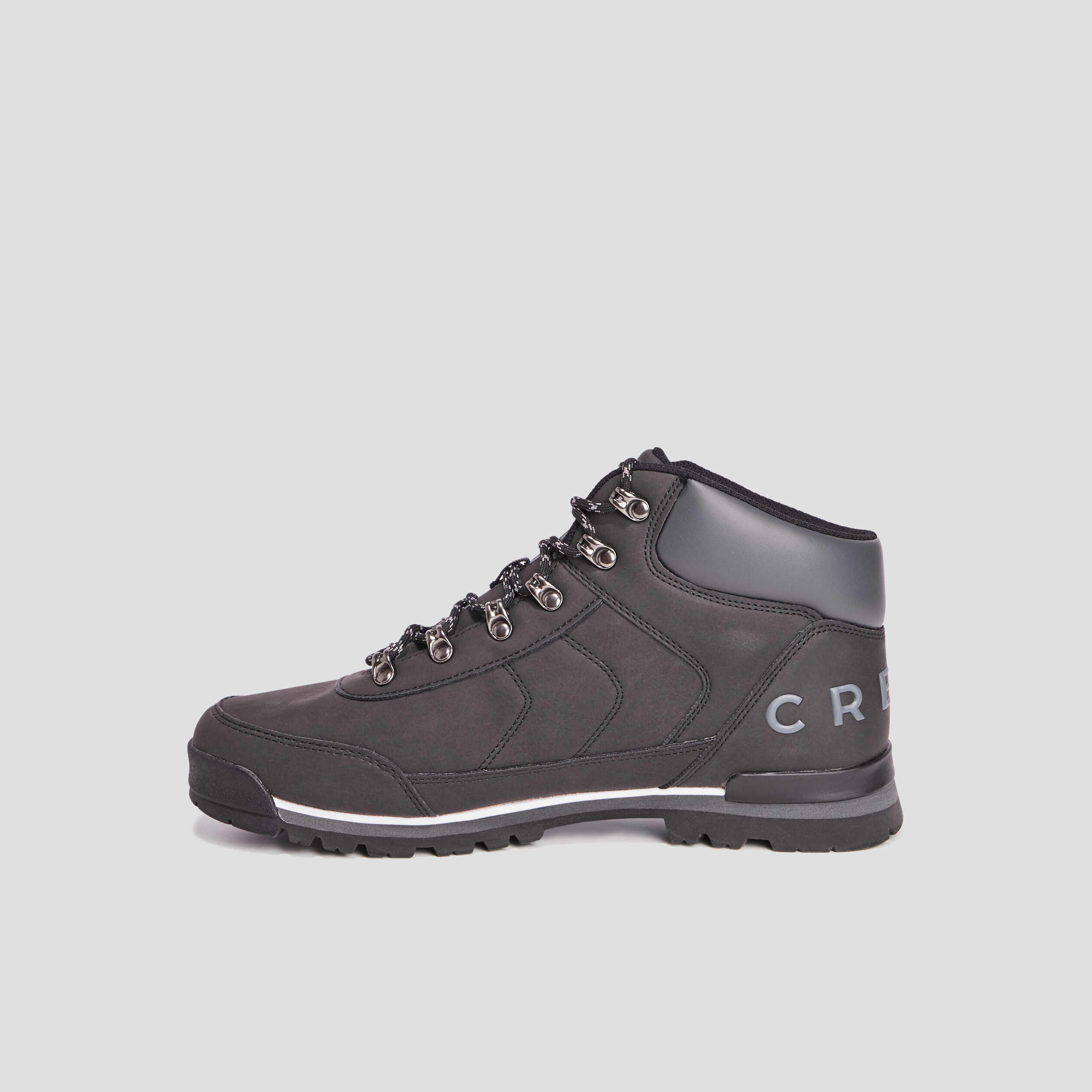 Bottines montantes lac&eacute;es noir homme