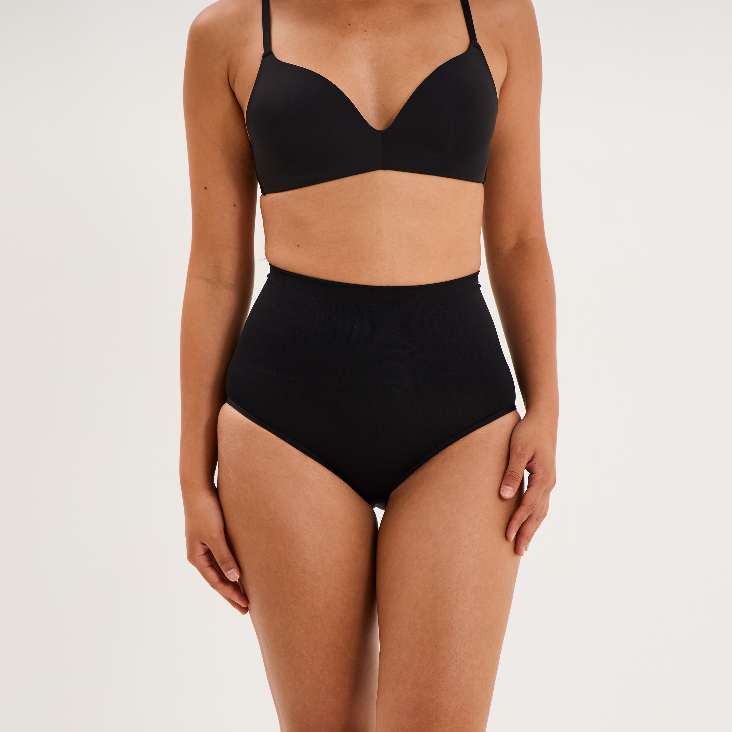 Culotte gainante sans couture noir femme