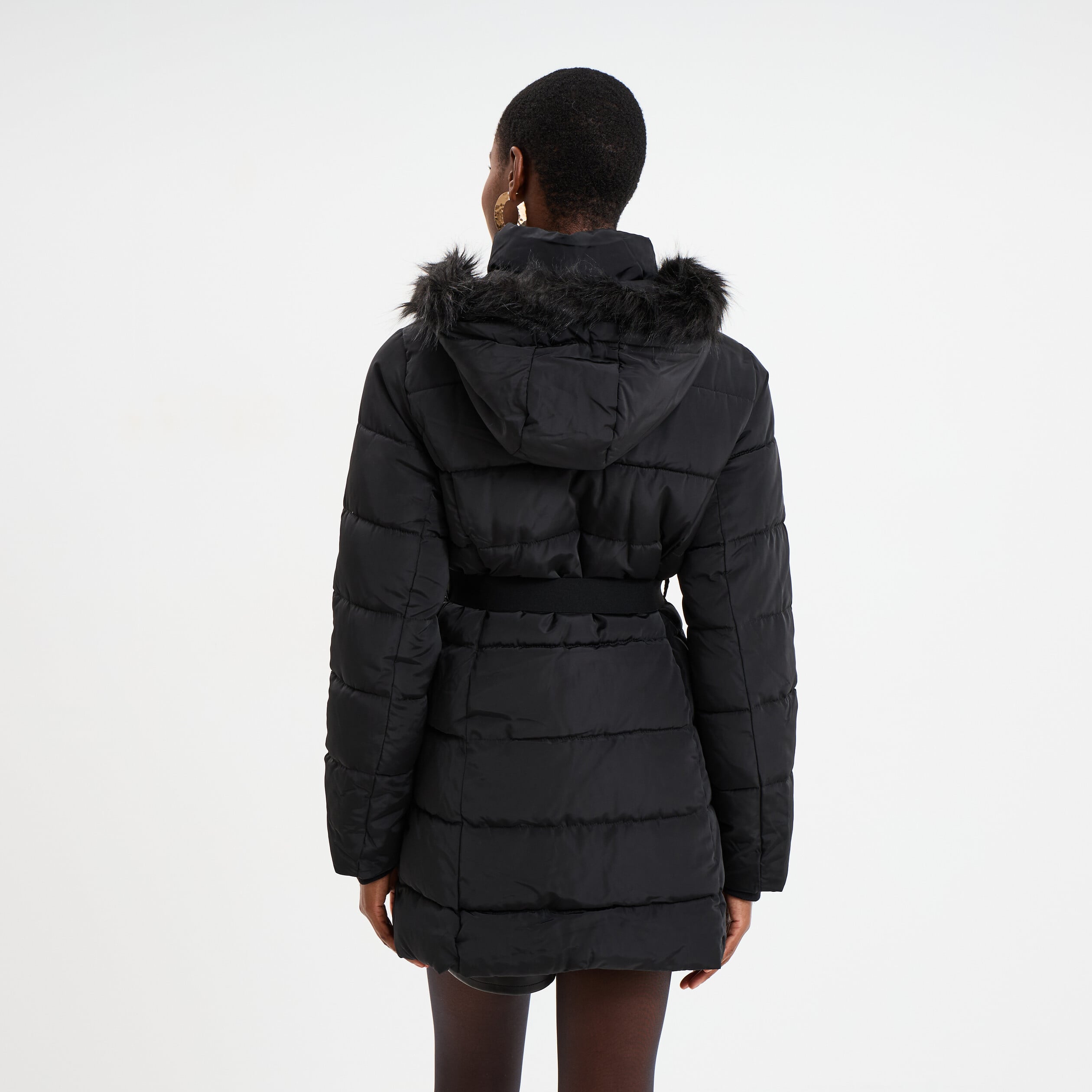 Doudoune ceintur&eacute;e mi-longue &agrave; capuche noir femme