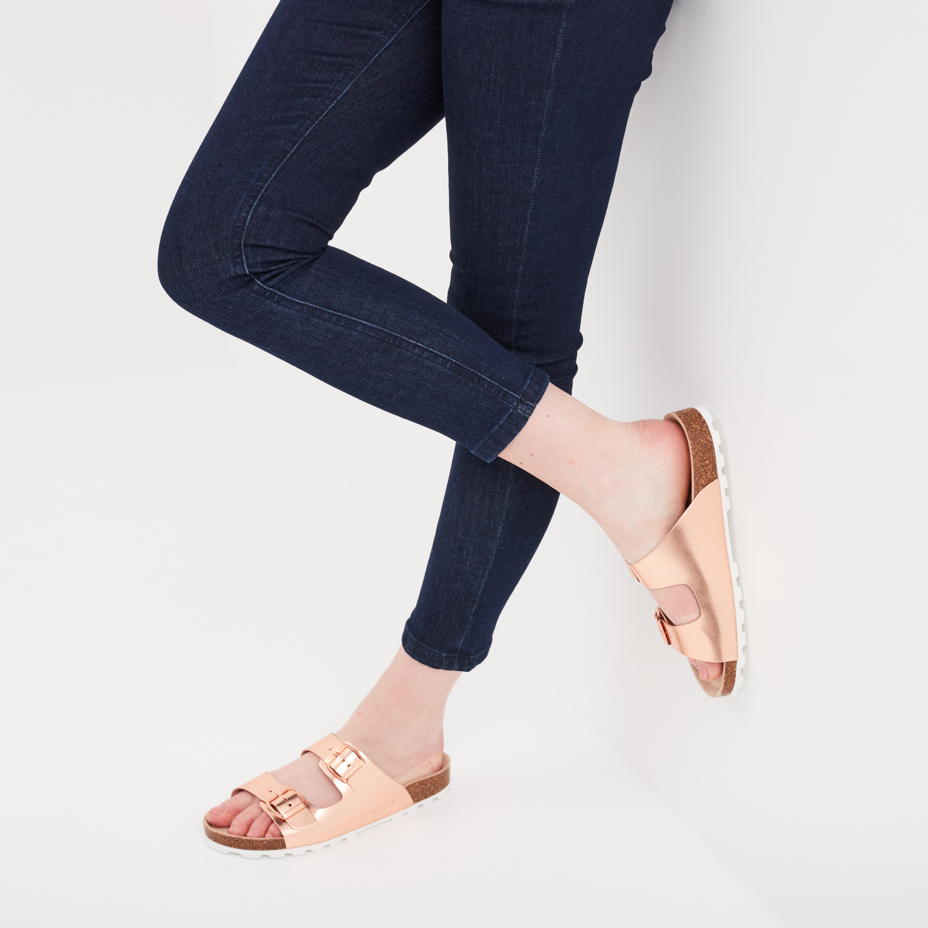 mules metallisees kickers rose femme Mules métallisées Kickers rose femme