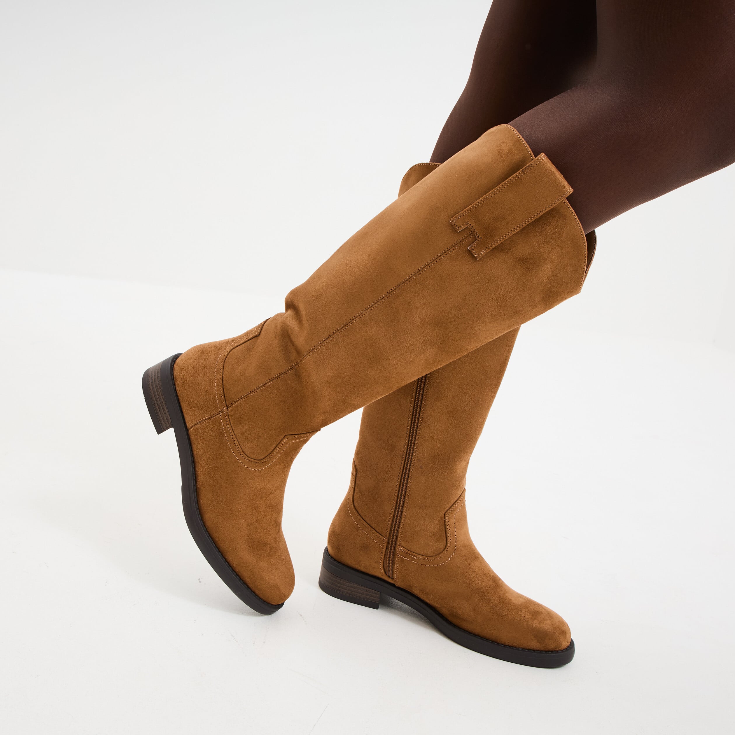 Bottes hautes zipp&eacute;es marron femme