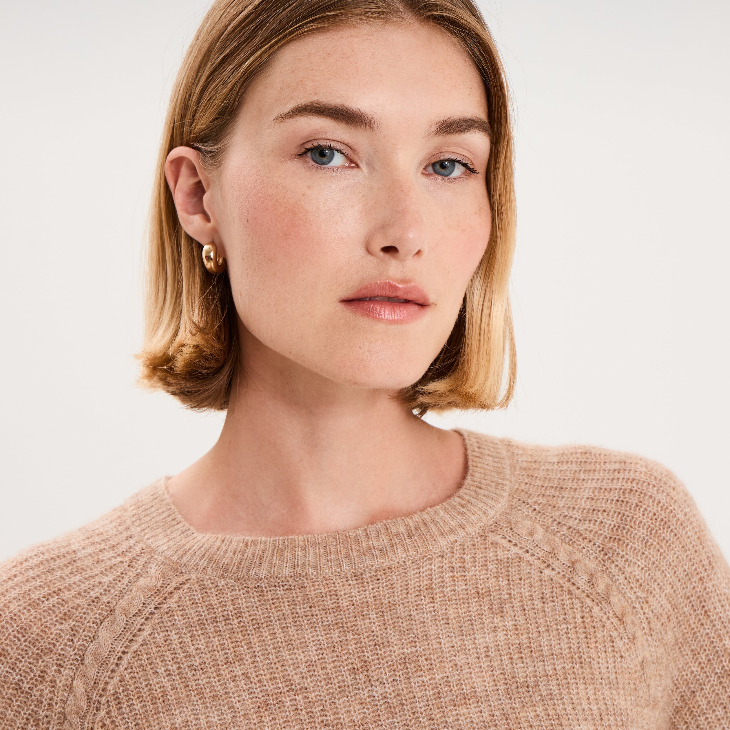 Pull col rond manches longues beige femme