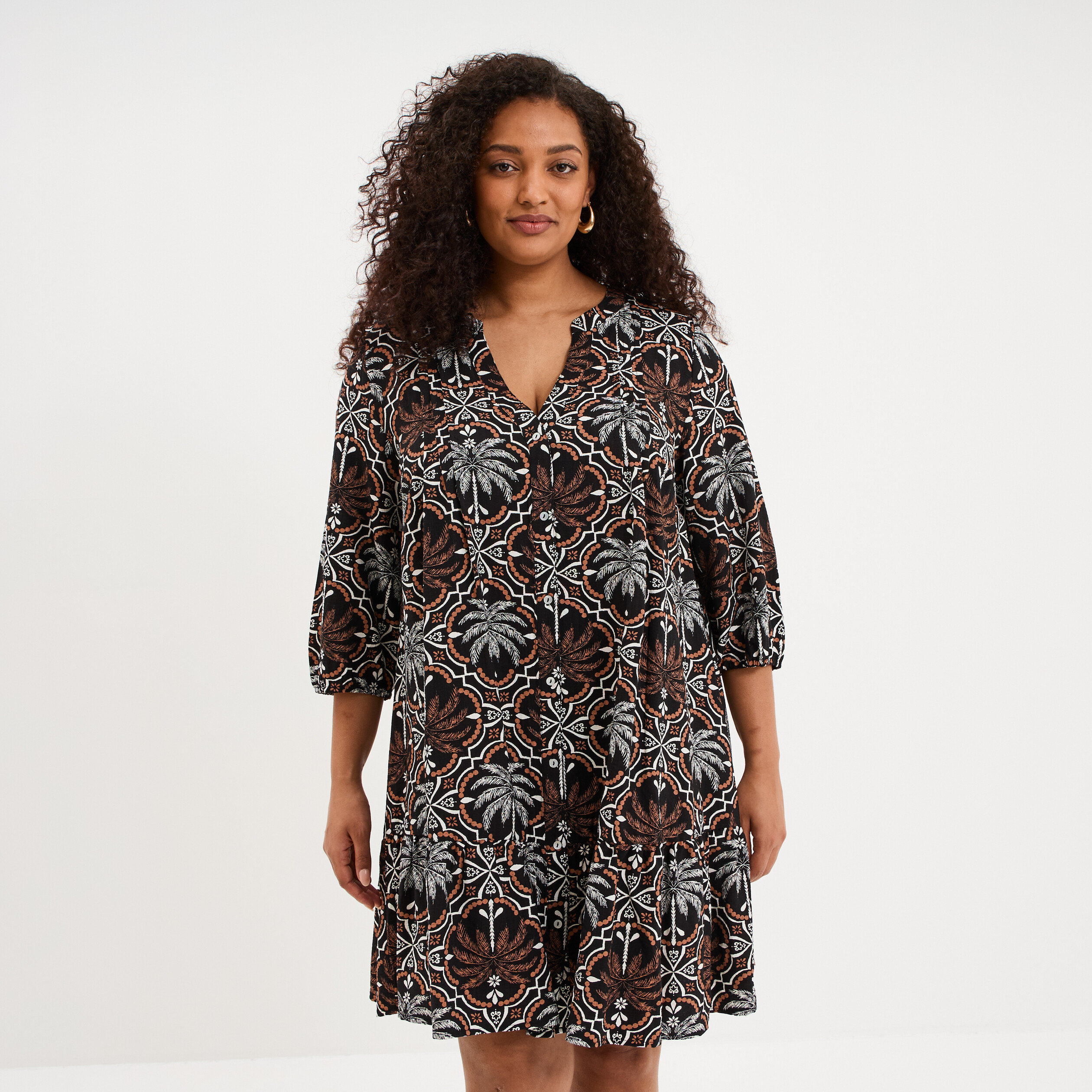 Robe courte col tunisien manches 3/4 noir femme grande taille
