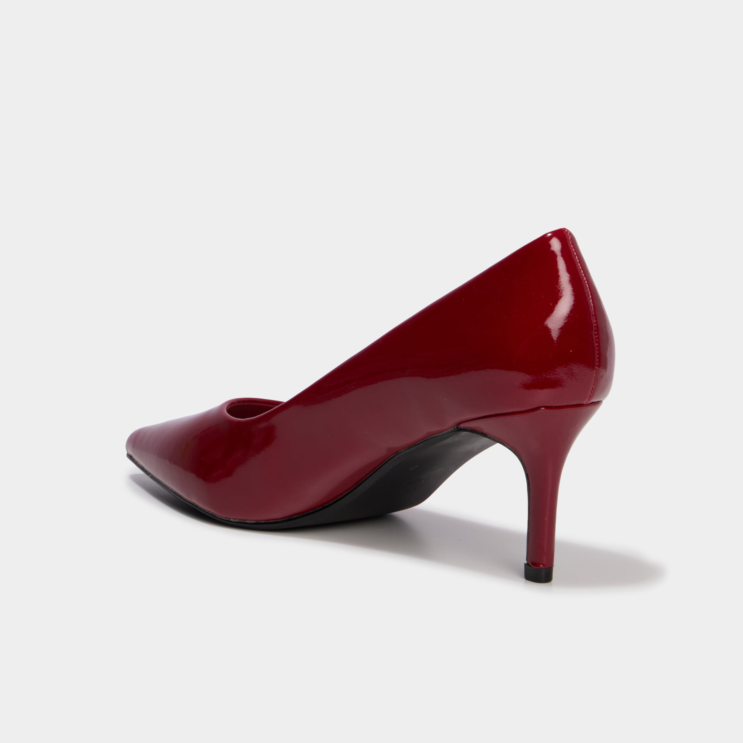 Escarpins vernis &agrave; talons aiguilles rouge fonc&eacute; femme