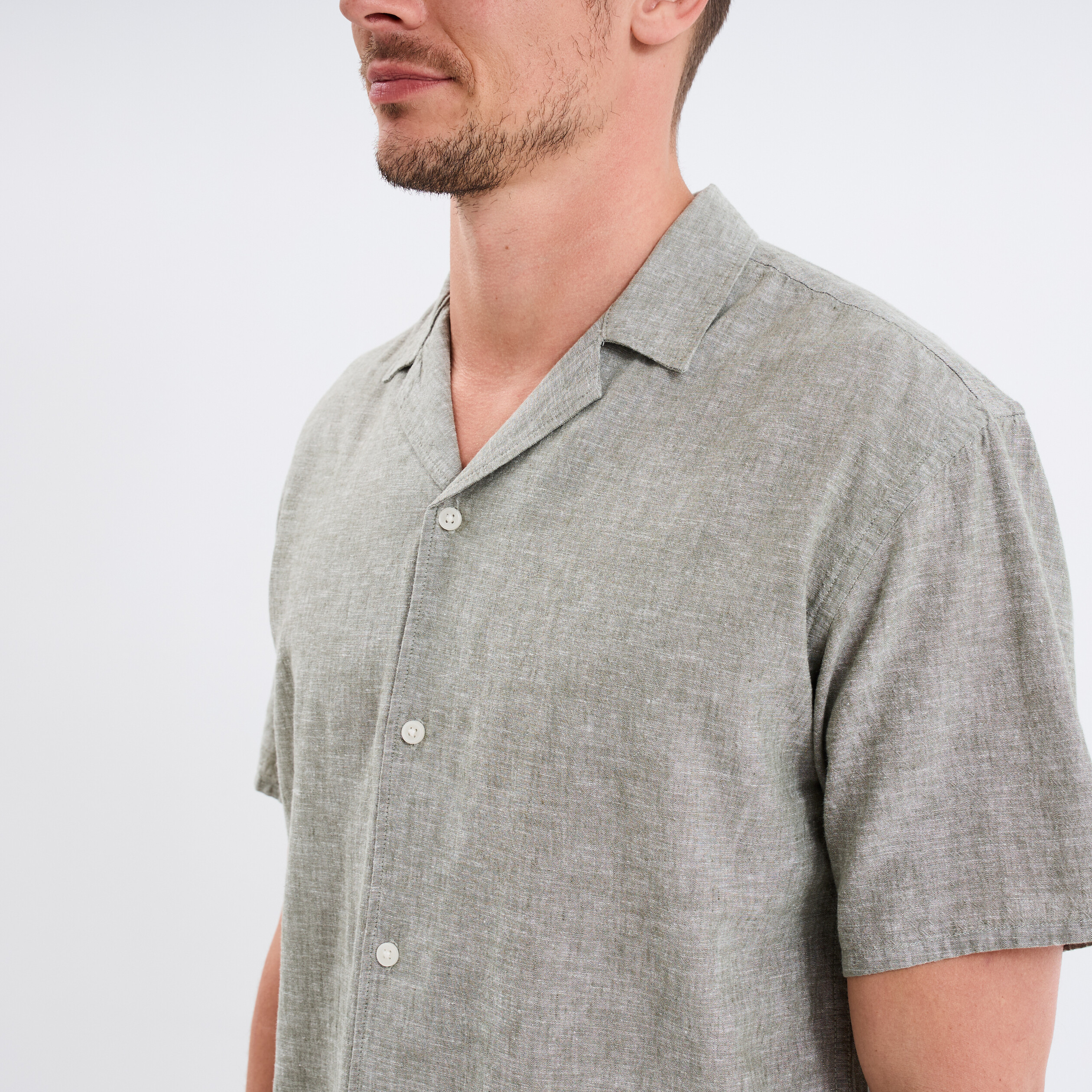chemise manches courtes melange lin vert kaki homme Chemise manches courtes mélange lin vert kaki homme