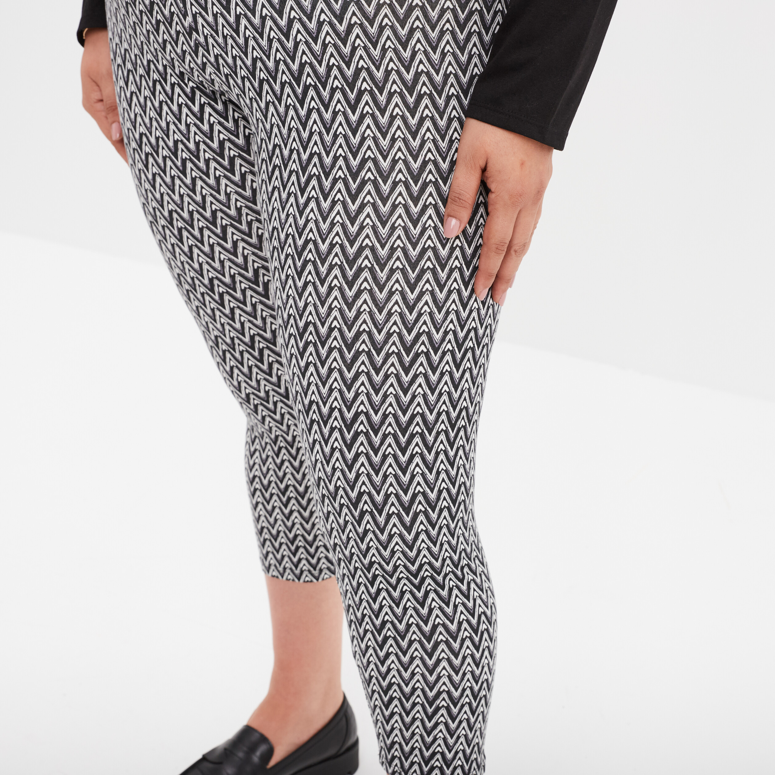leggings 34 coton noir femmegt Leggings 3/4 coton noir femme grande taille