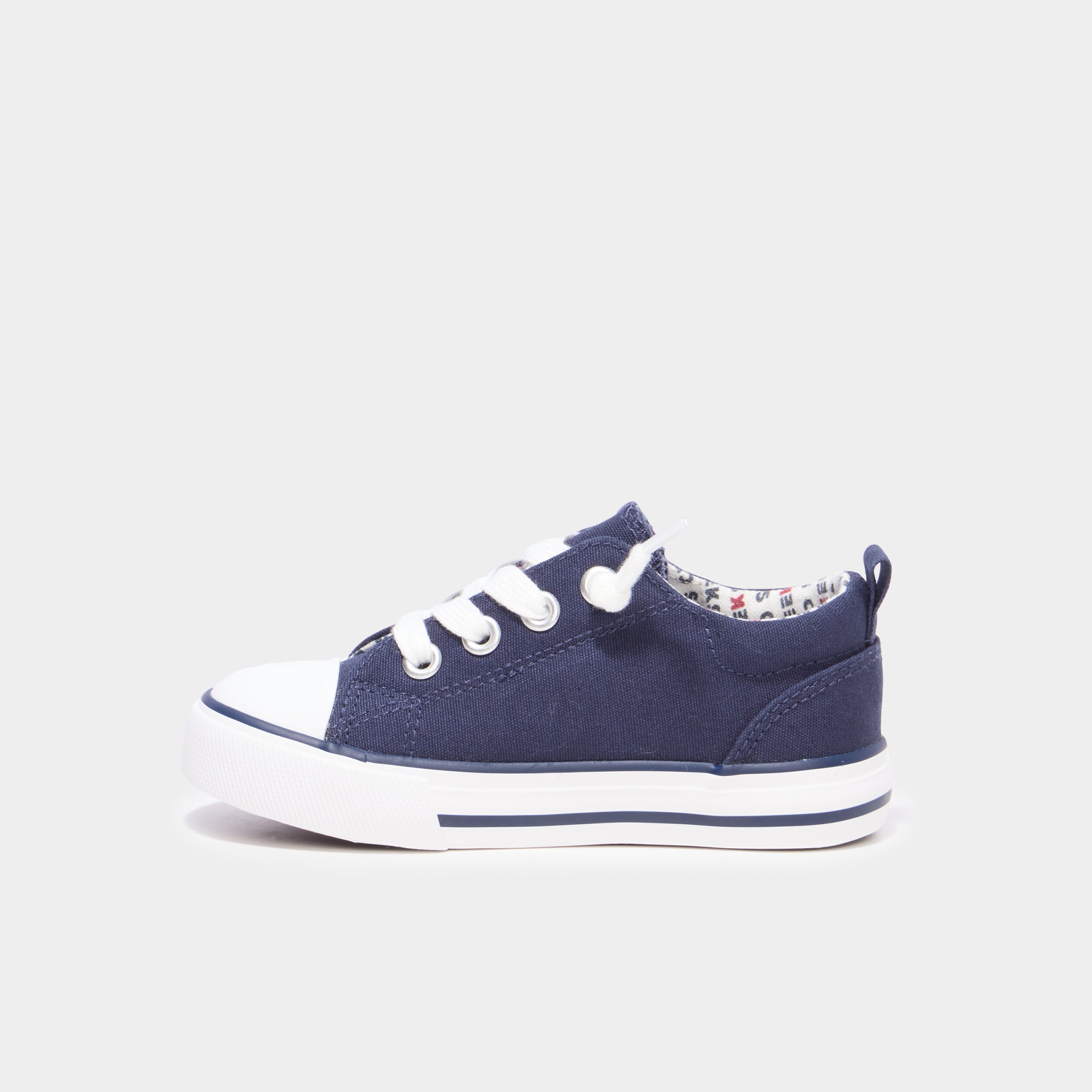 Tennis basses lacets toile bout renforc&eacute; bleu marine gar&ccedil;on