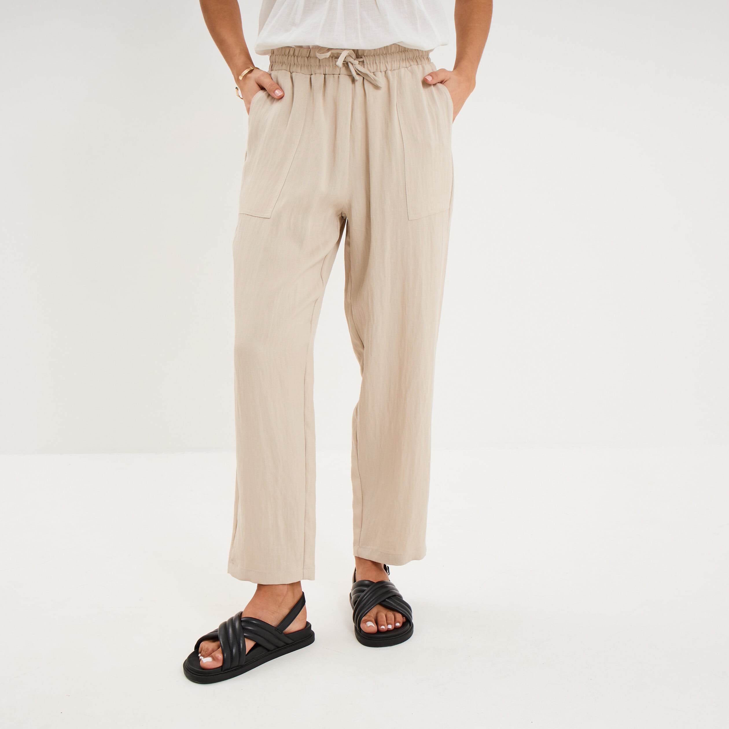 Pantalon fluide carotte &eacute;lastiqu&eacute;e beige femme