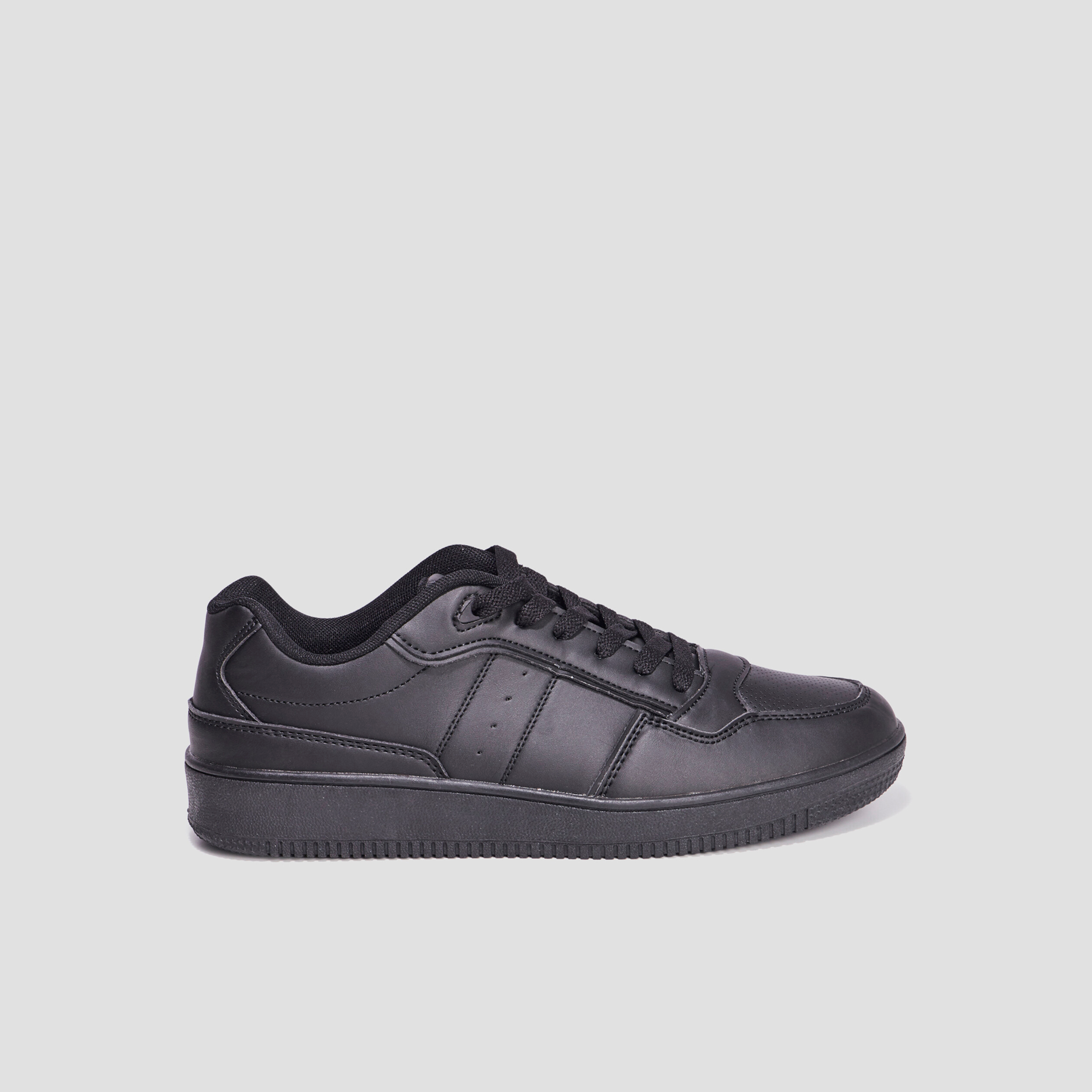 Baskets basses &agrave; lacets noir homme