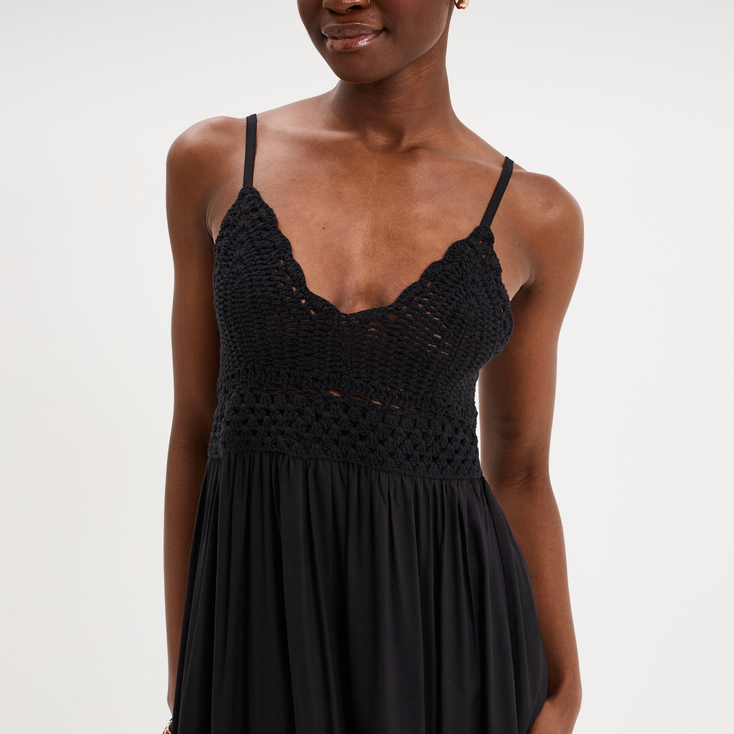 Robe longue buste effet crochet noir femme