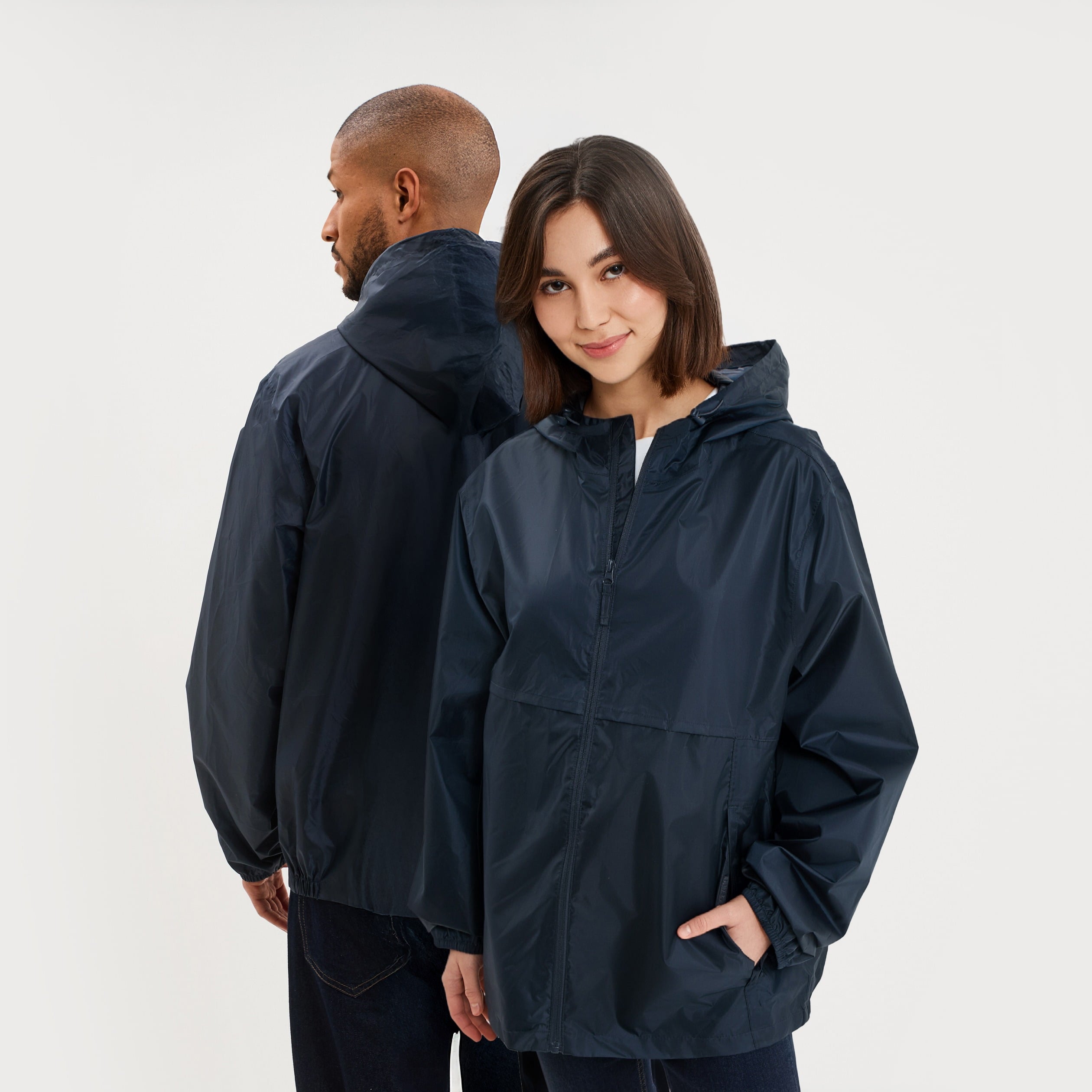 Veste coupe-vent imperm&eacute;able &agrave; capuche bleu marine mixte