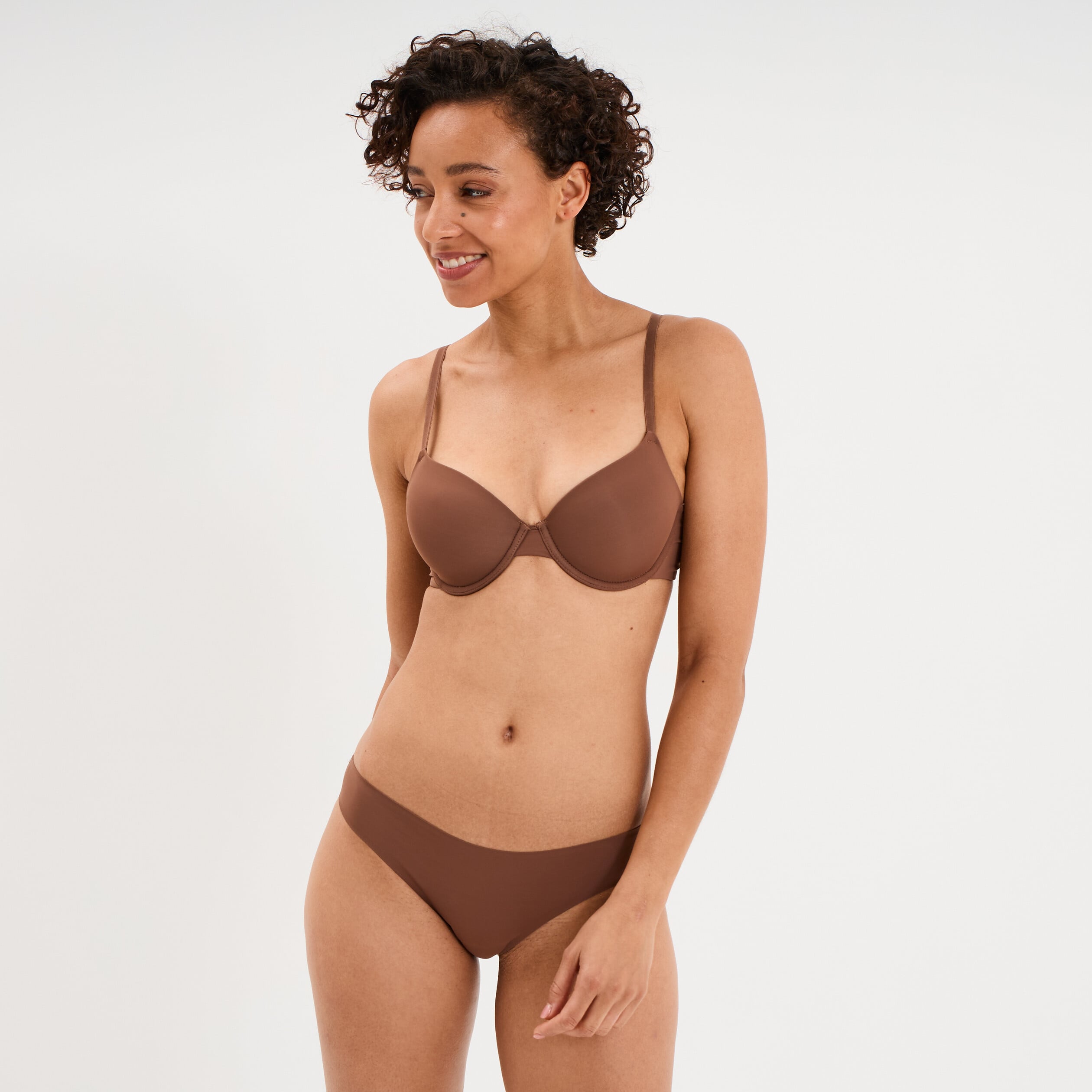 Soutien-gorge corbeille padd&eacute; microfibre marron femme