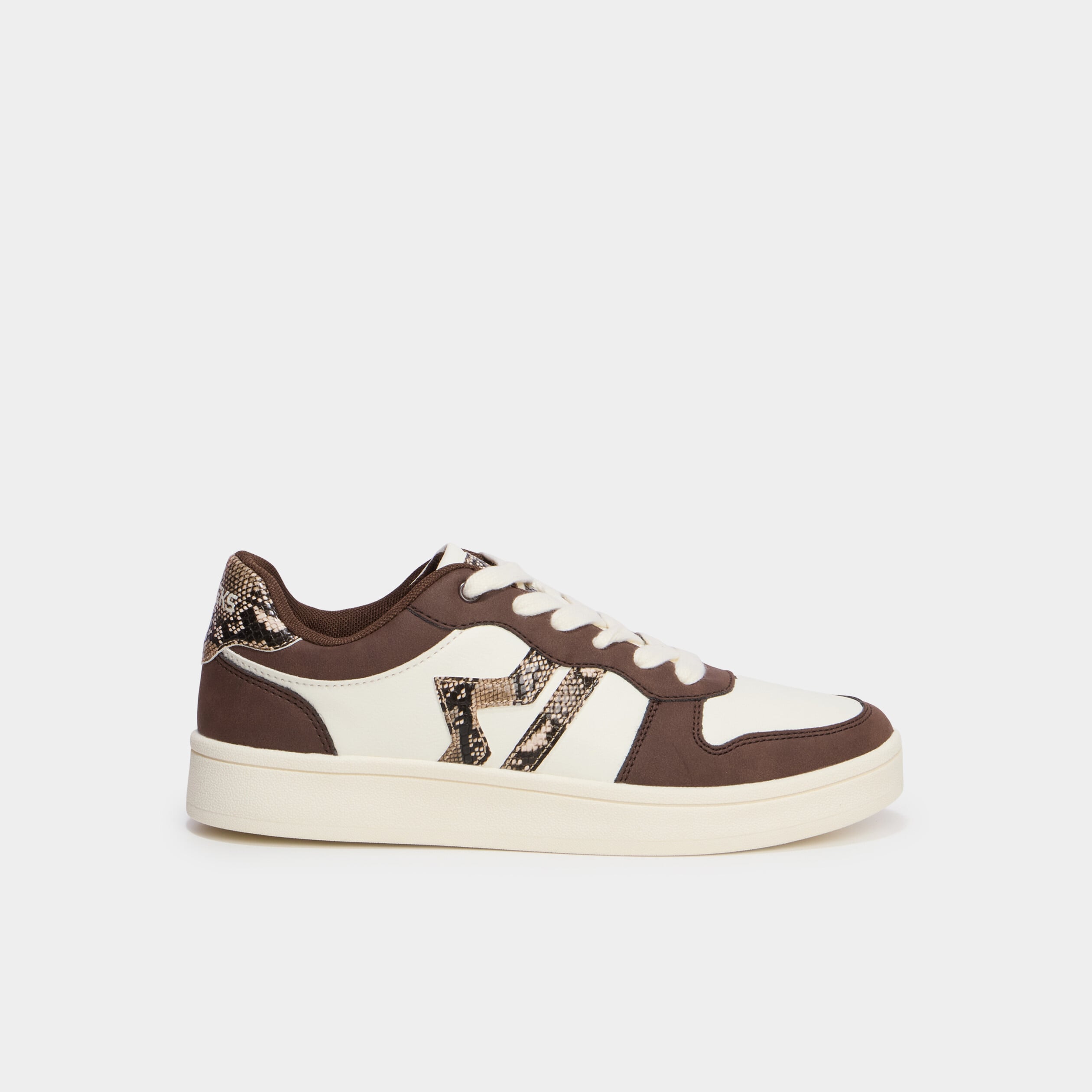 Baskets &agrave; lacets marron fonc&eacute; femme