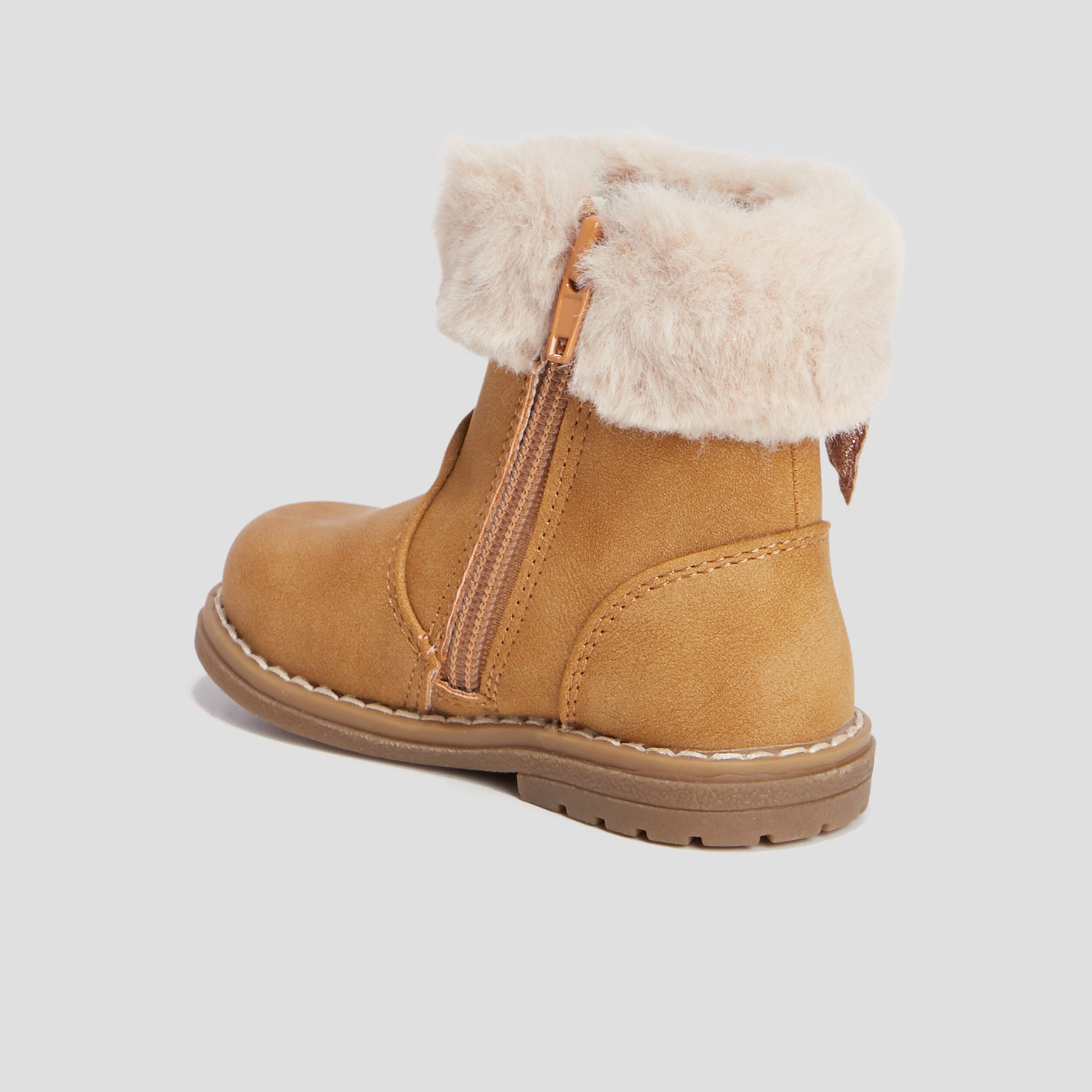 bottines avec details noeuds camel bebef Bottines avec détails noeuds camel bébé fille