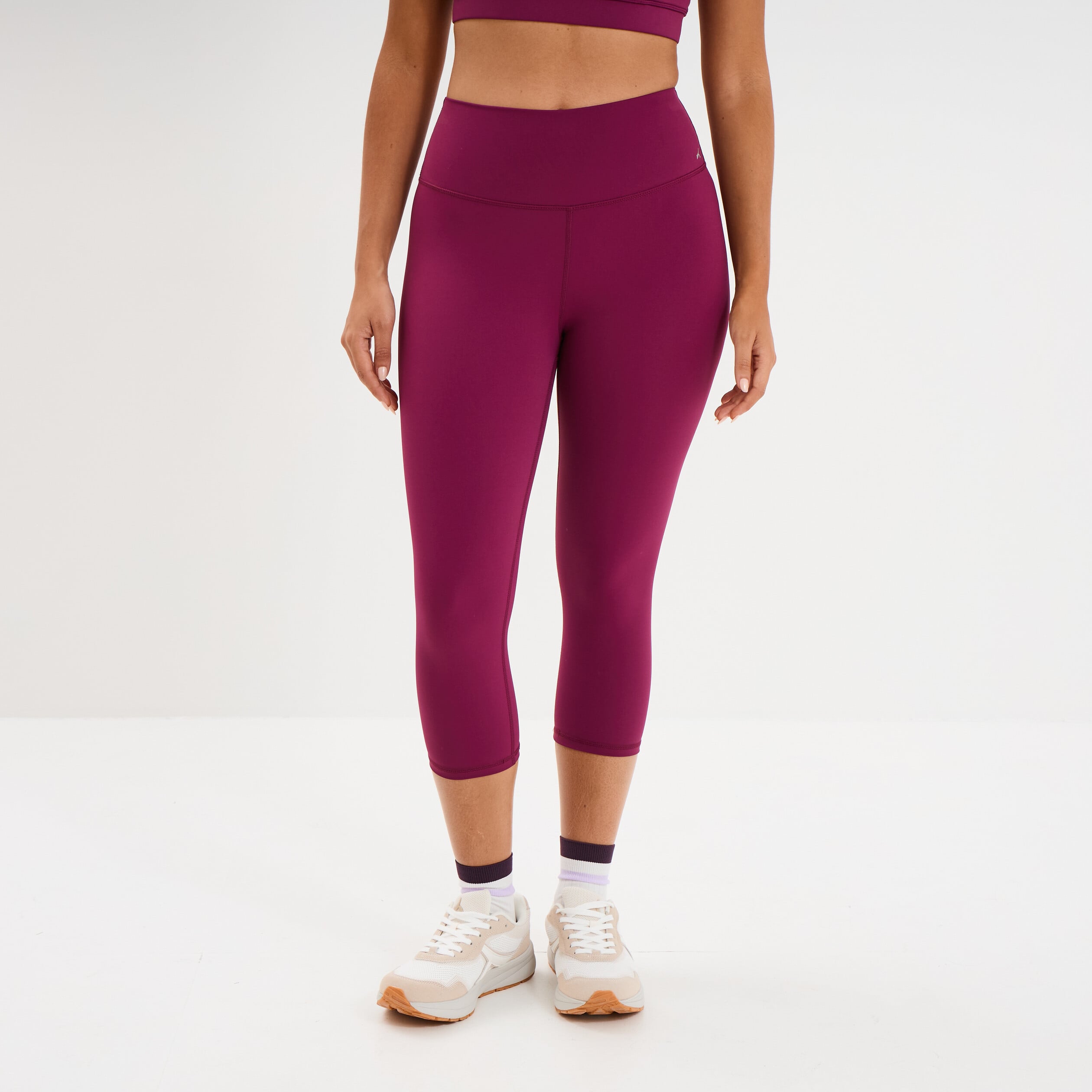 Legging corsaire de sport stretch violet fonc&eacute; femme