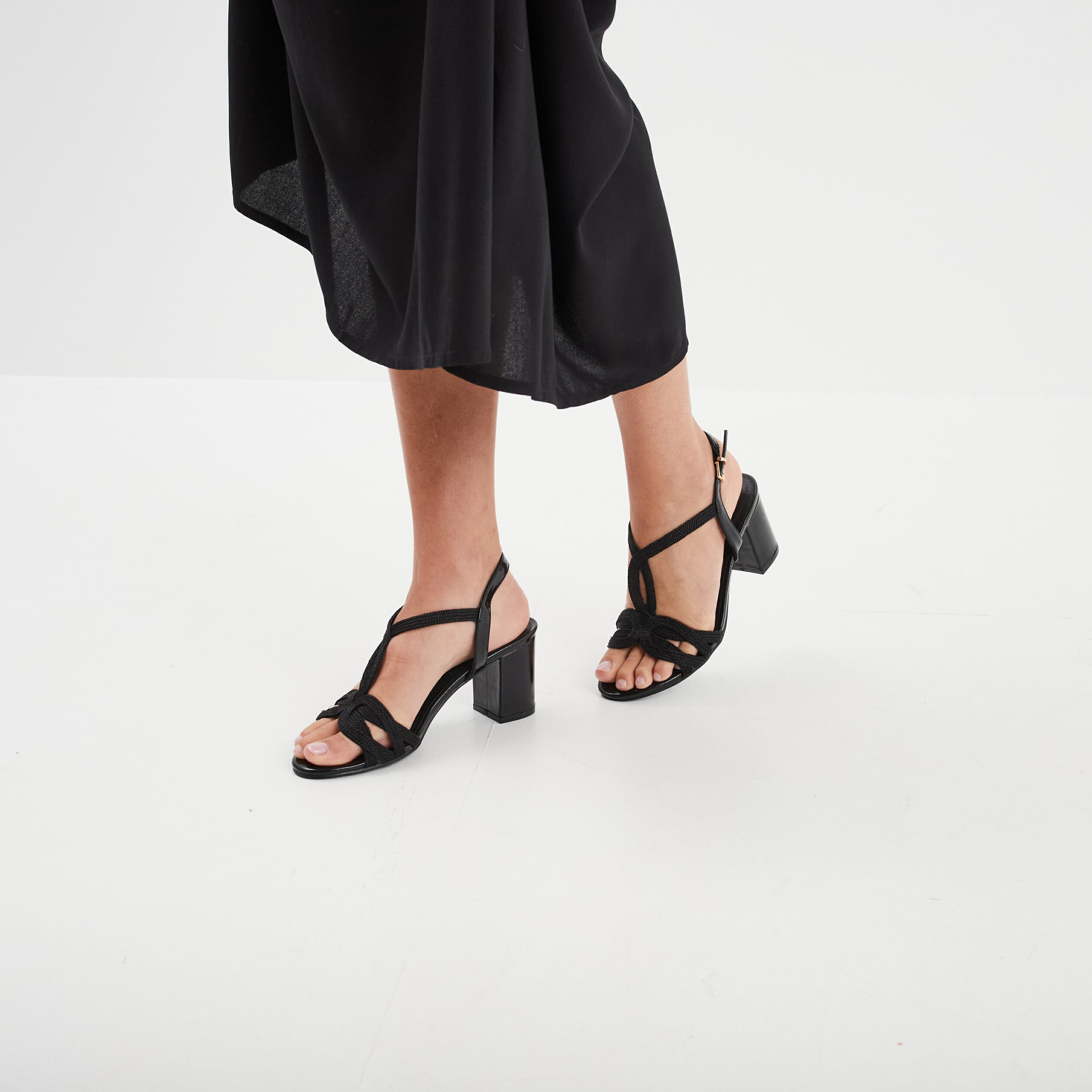 Sandales &agrave; talons Mosquitos noir femme