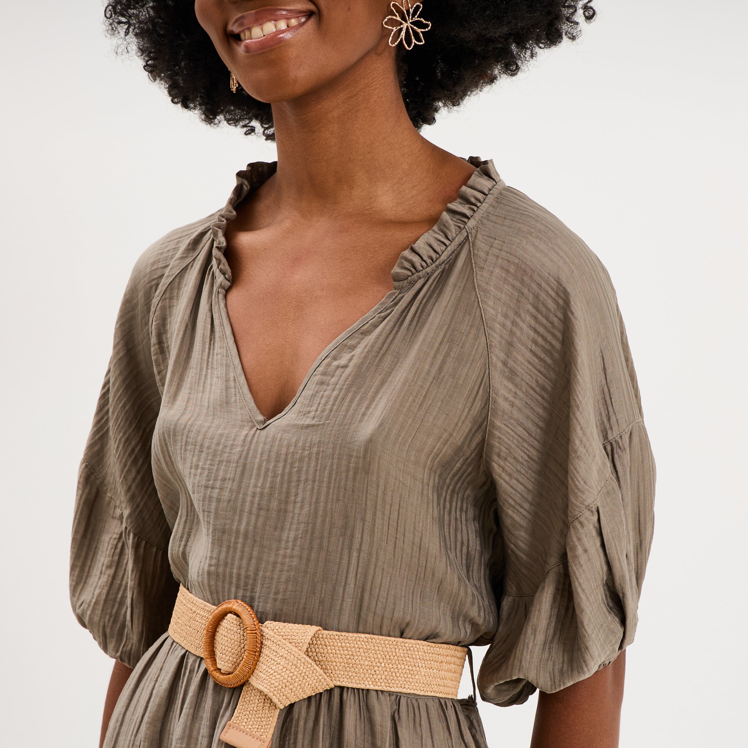 Robe longue &agrave; volants et ceinture vert kaki femme