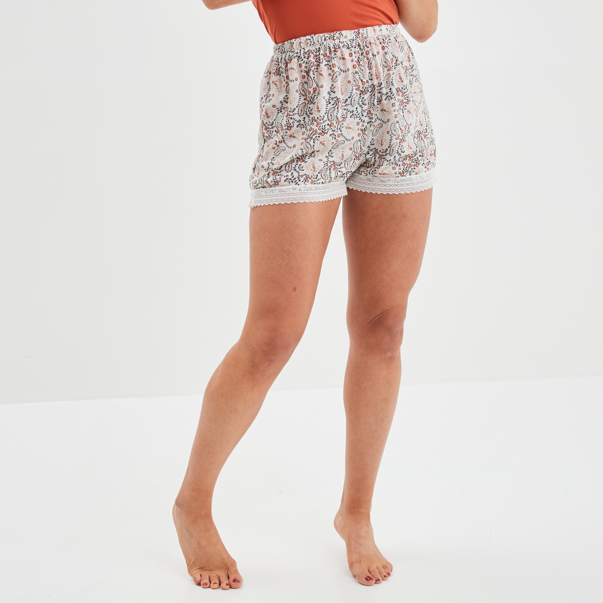 short de pyjama avec dentelle beige femme Short de pyjama avec dentelle beige femme