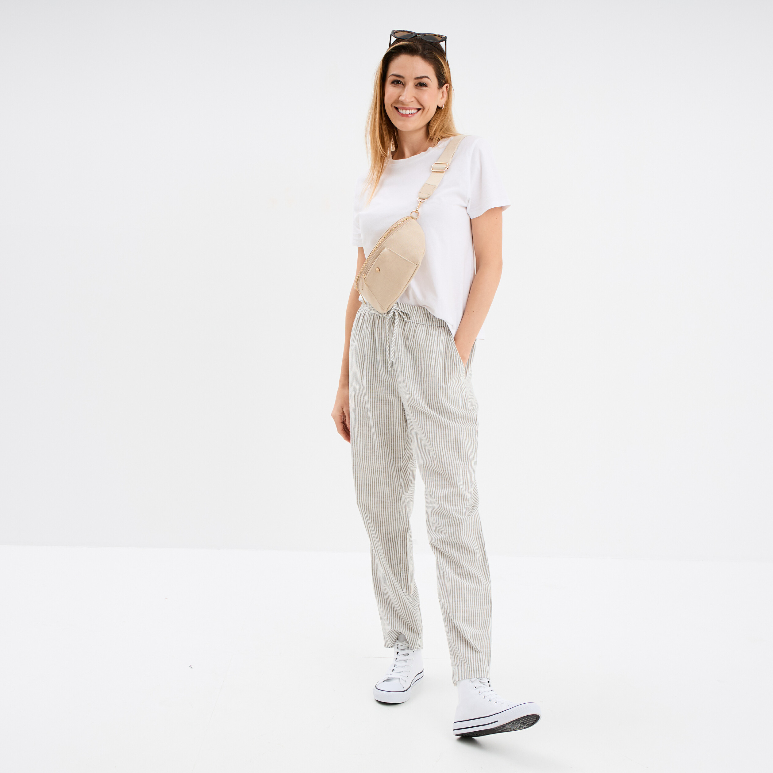 pantalon cigarette coton elastique blanc femme Pantalon cigarette coton élastiqué blanc femme